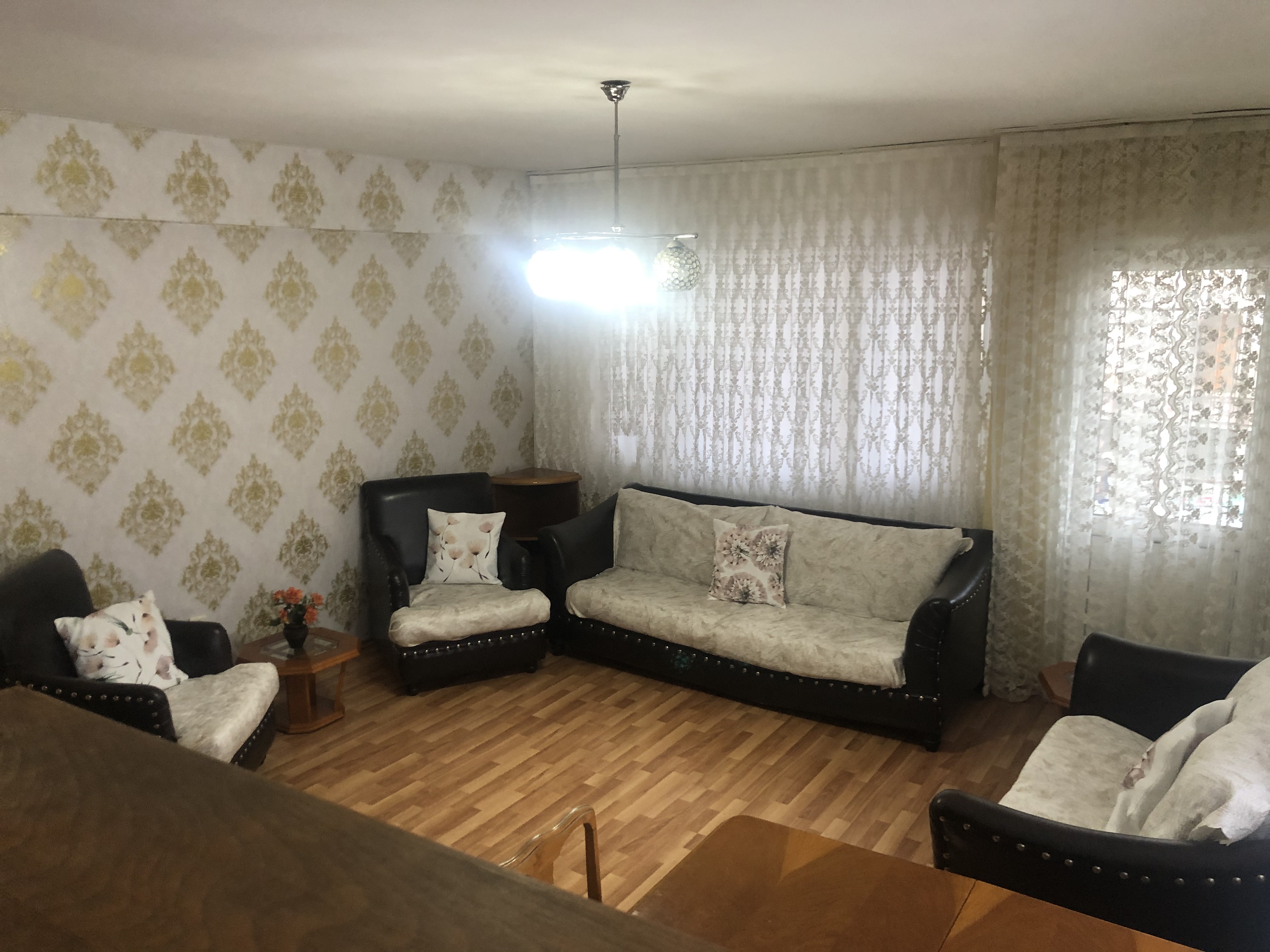 Furnished apartment with sea view and free parking