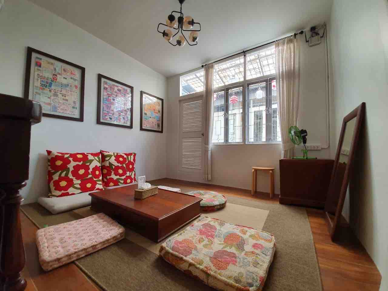 Poppy Entire Home in BKK 10 min wk to Grand Palace