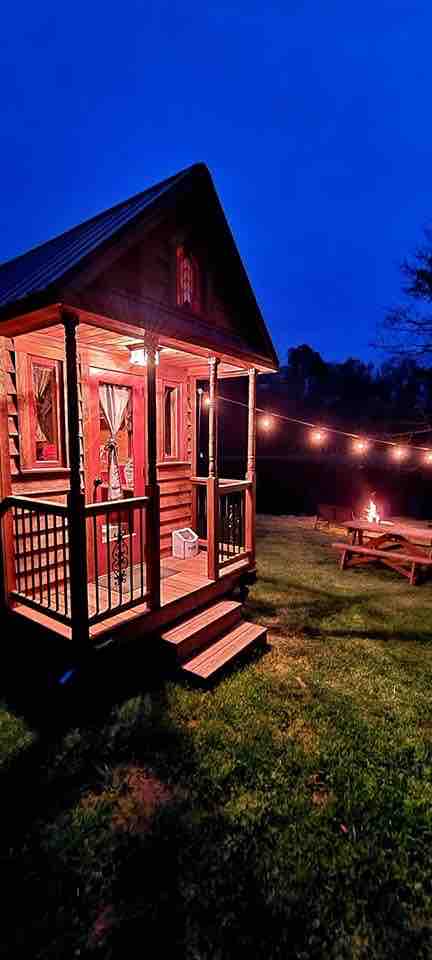 Cozy Tiny House near Athens, GA - Cabins for Rent in Carlton, Georgia ...