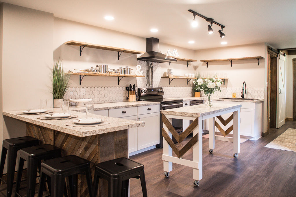 Taking reservations *Newly Renovated* GORGEOUS!