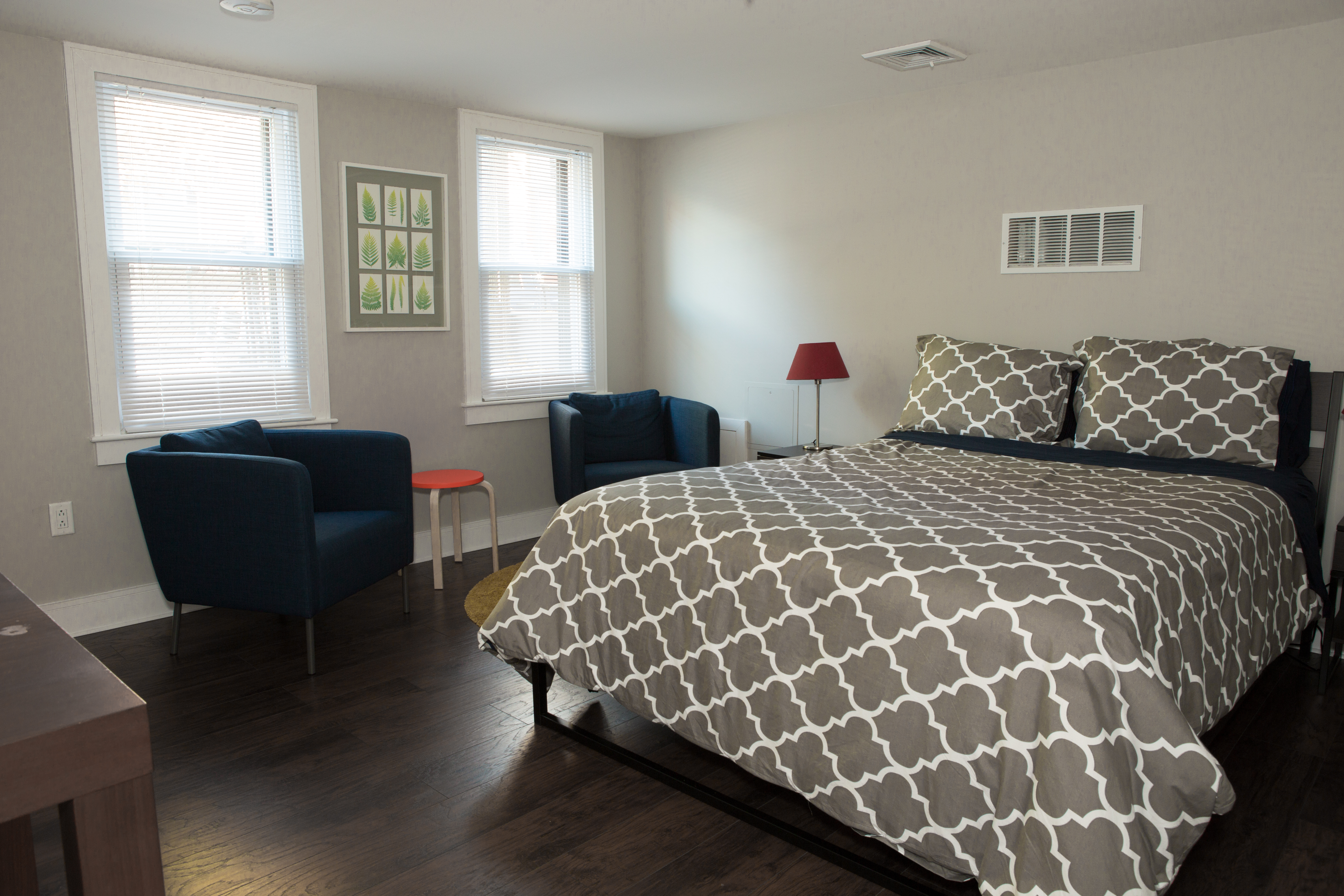 Steps to Harvard w/Street Parking & Washer/Dryer in Cambridgeport, Cambridge