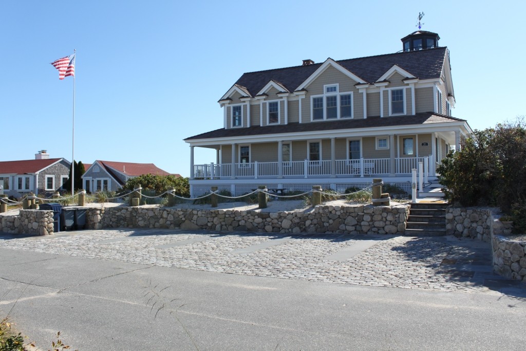 West Yarmouth Luxury Oceanfront Vacation Home Houses for Rent in