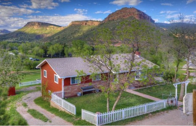 Dream Home in Lyons