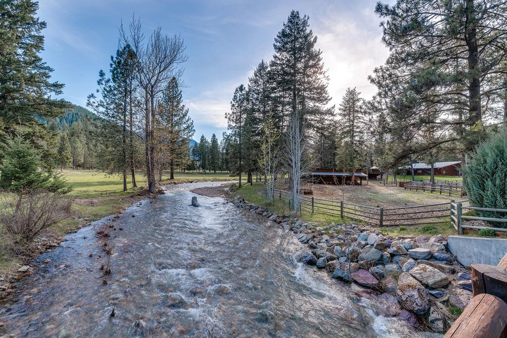 Stagecoach Exchange Cabin Alpine Falls Ranch Farm stays for Rent in