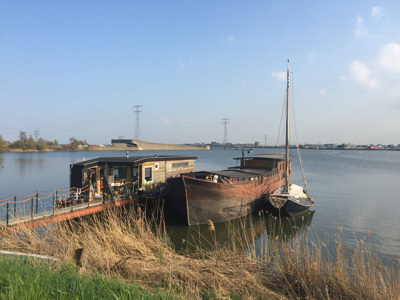 Romantic private room on houseboat Amsterdam — Amsterdam stay