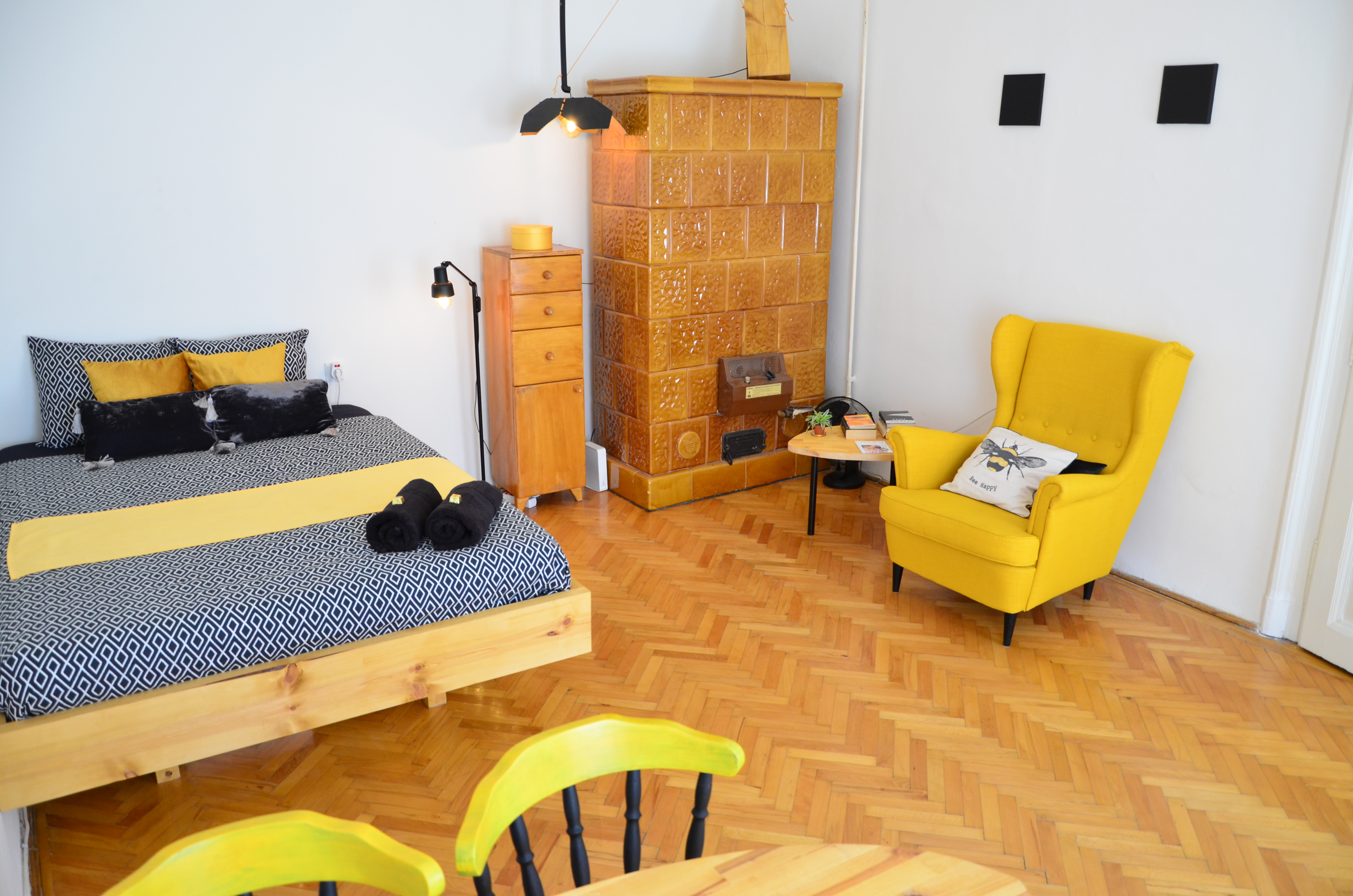 Enjoy your BeeHappy home (with AC & Self Check-In)