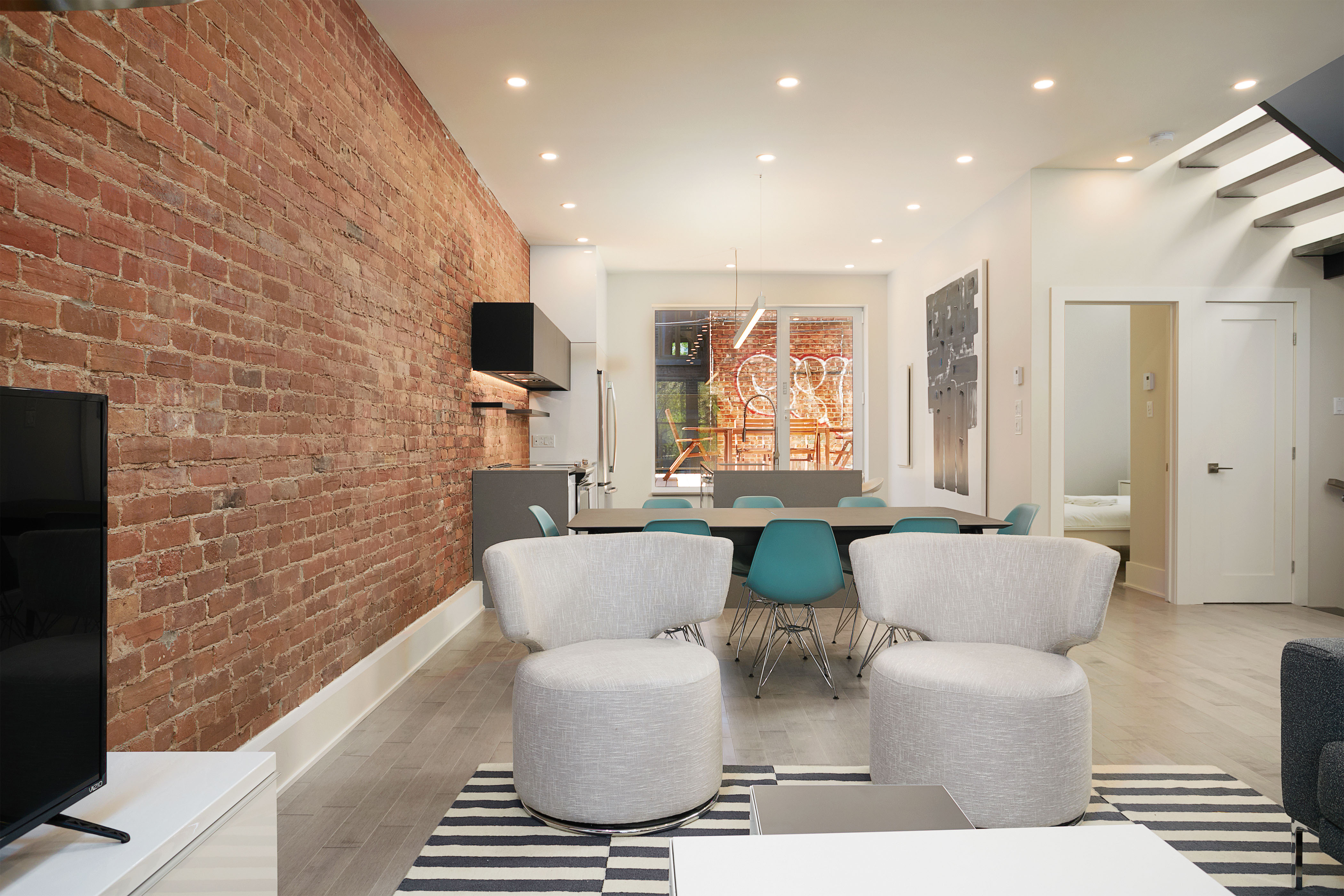 Completely redone 6 bedroom + 2 bath apartment