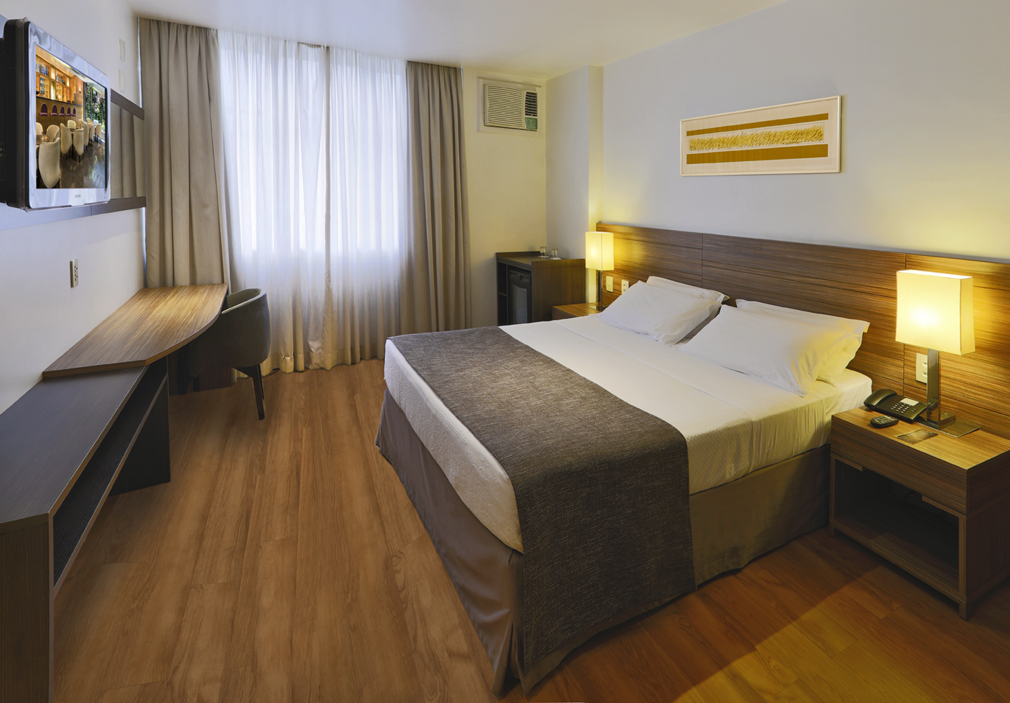 Suíte de hotel até 2 pessoas com Café da Manha