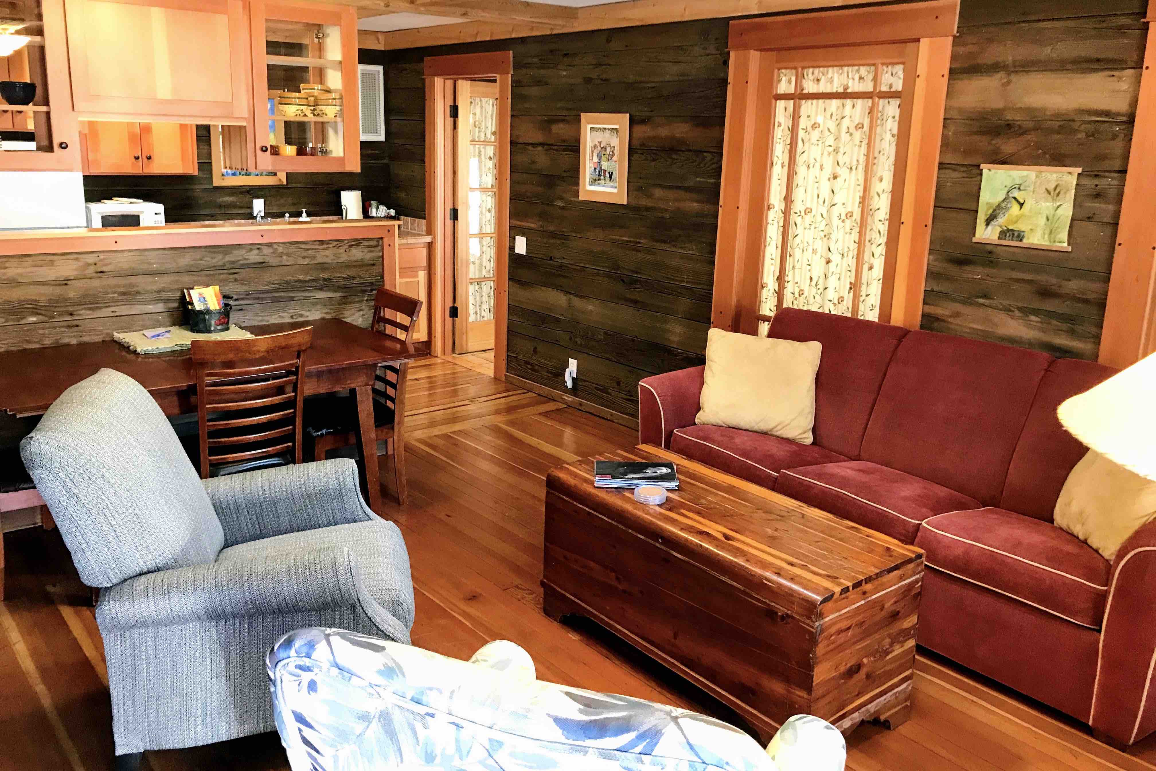 ABBOTT'S COTTAGES Lark Cottages for Rent in Ashland, Oregon, United