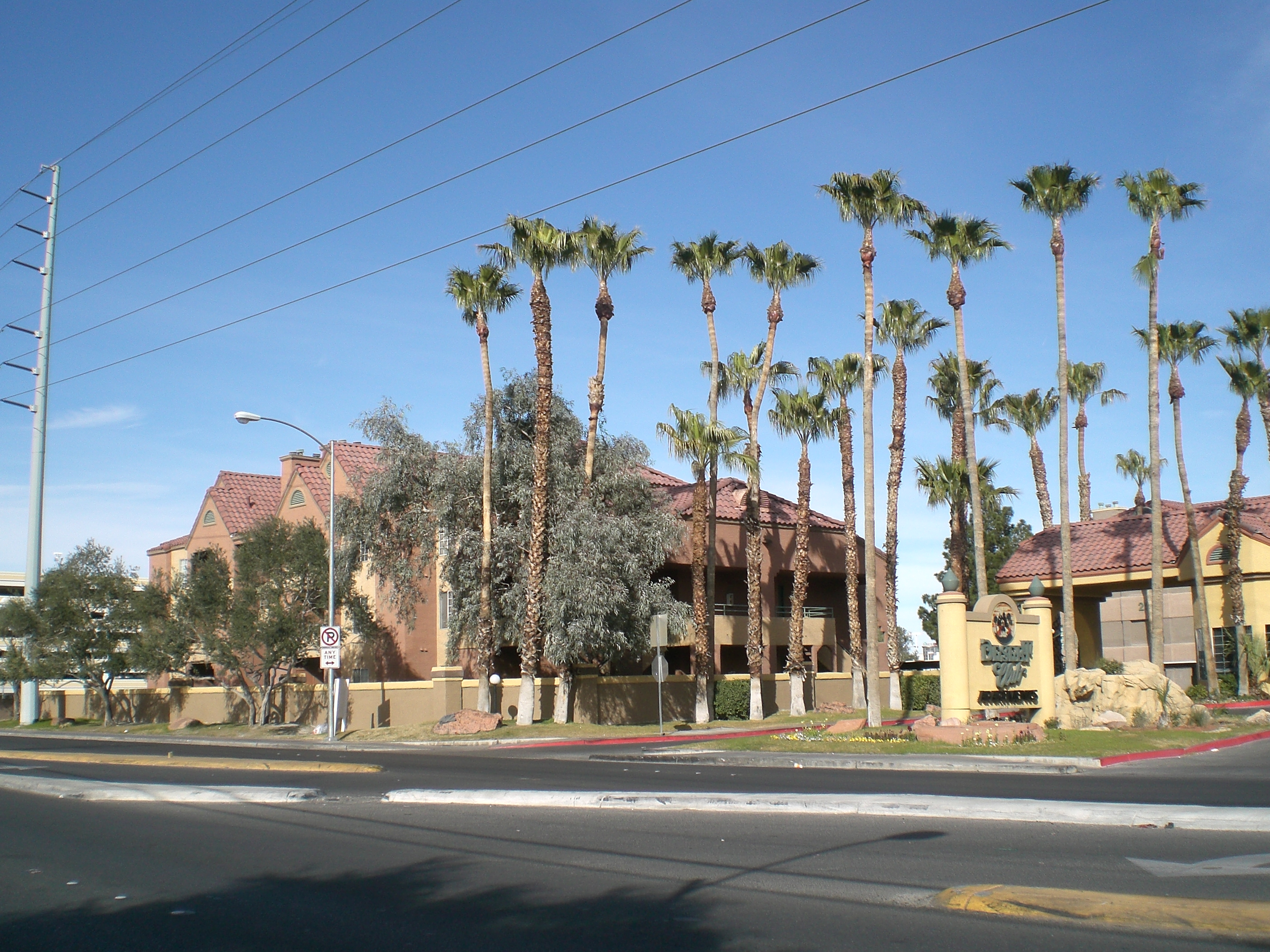 Las Vegas 2br near High Roller in Unincorporated Areas, Clark County Nv