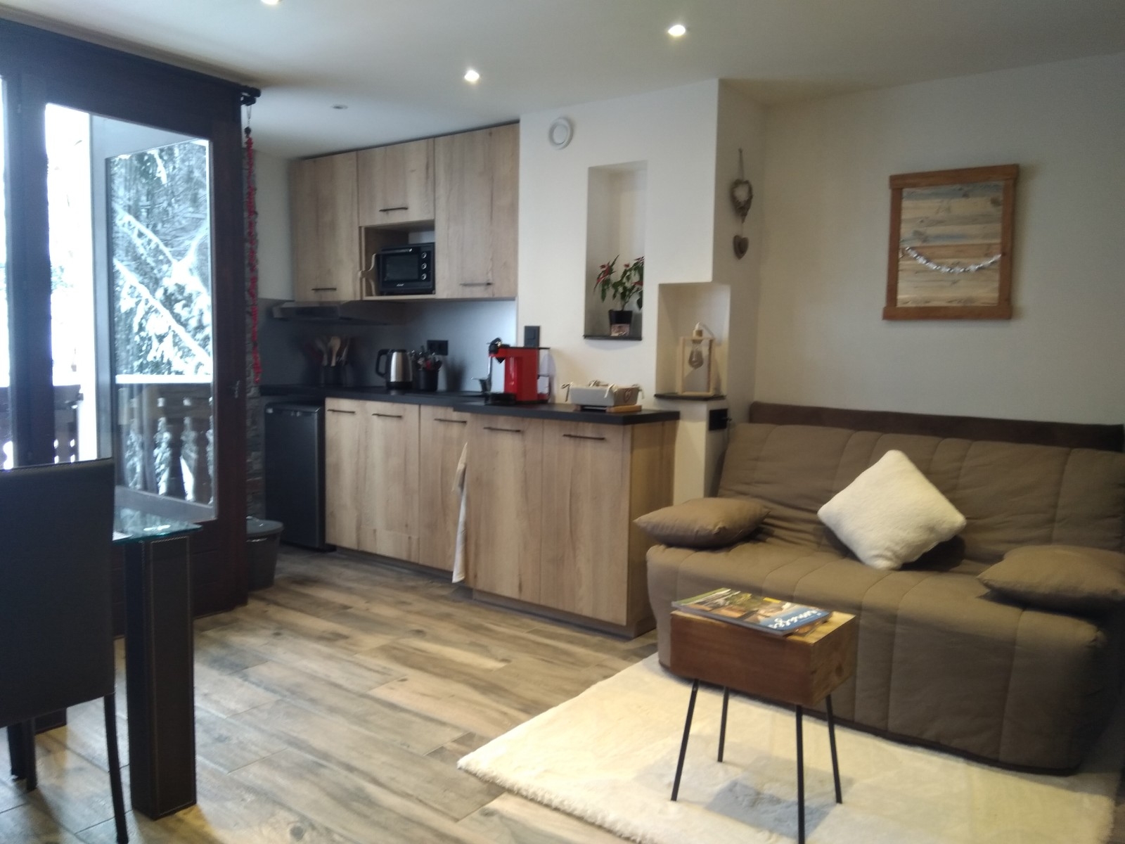 Nice studio at the foot of the village and hikes