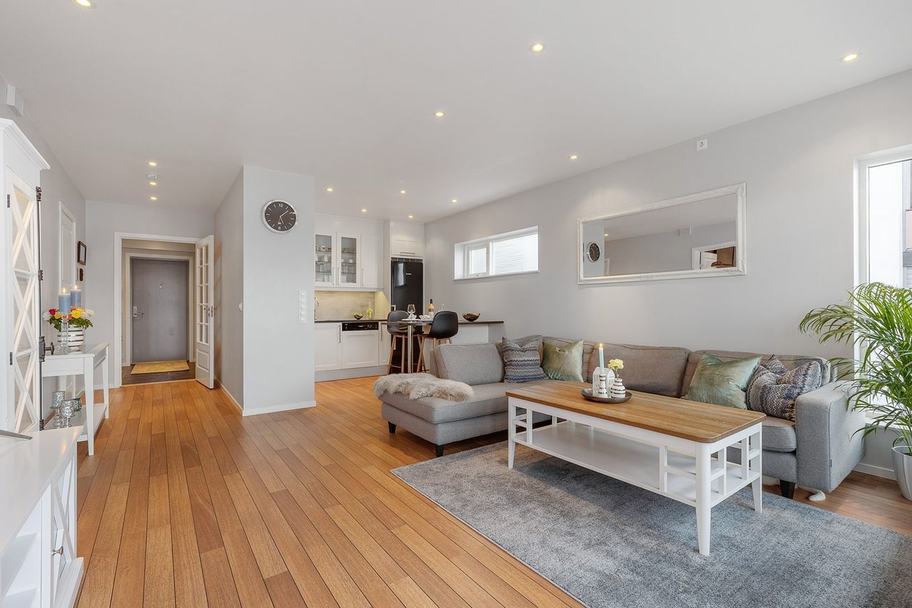 Modern two rooms apartment with stunning view.
