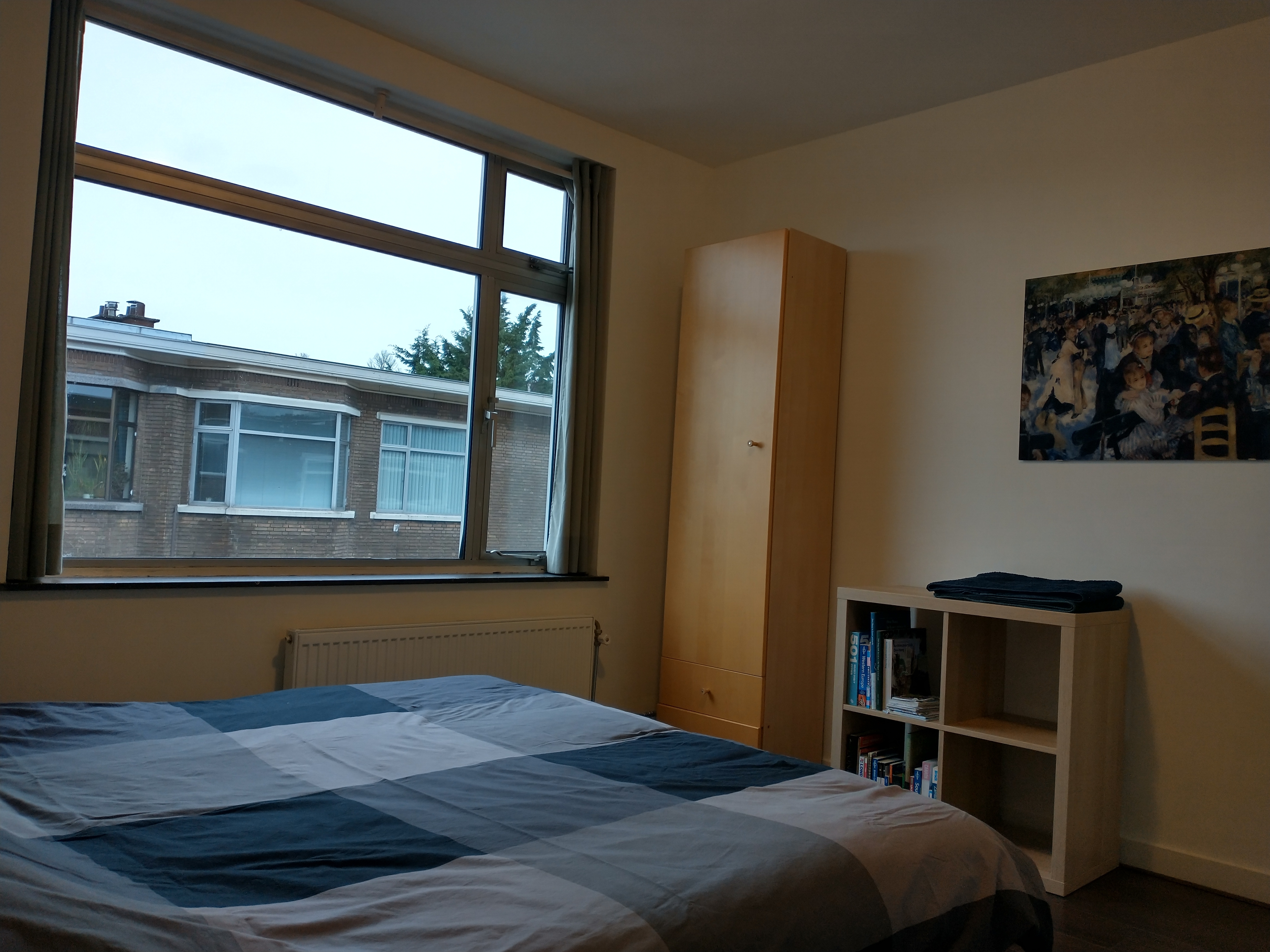 Spacious double bedroom in the Hague — The Hague stay