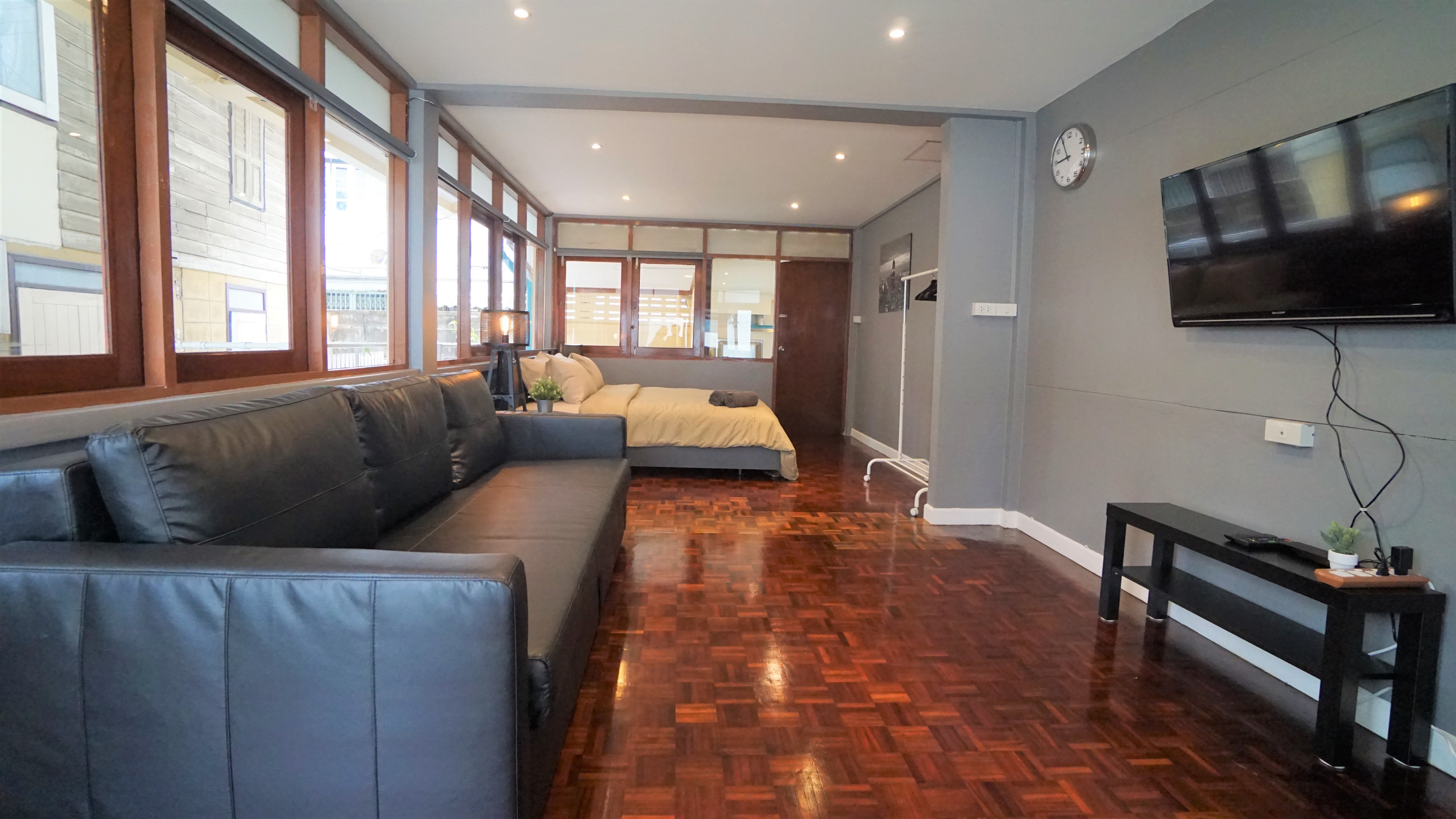 Loft 1 BR for 5 ★ Siam/Pratunam ★ 3 mins to BTS