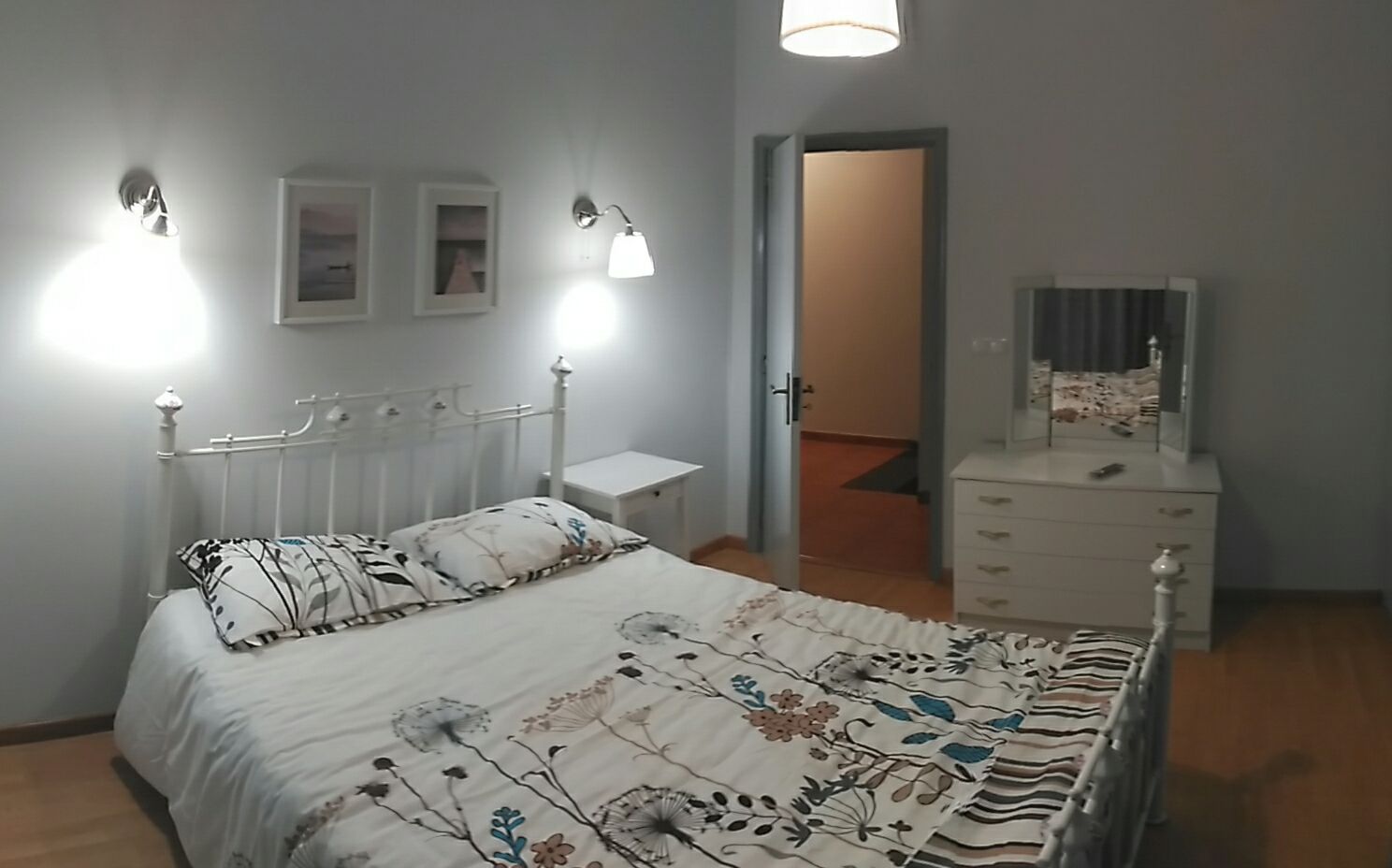 Casa Wire