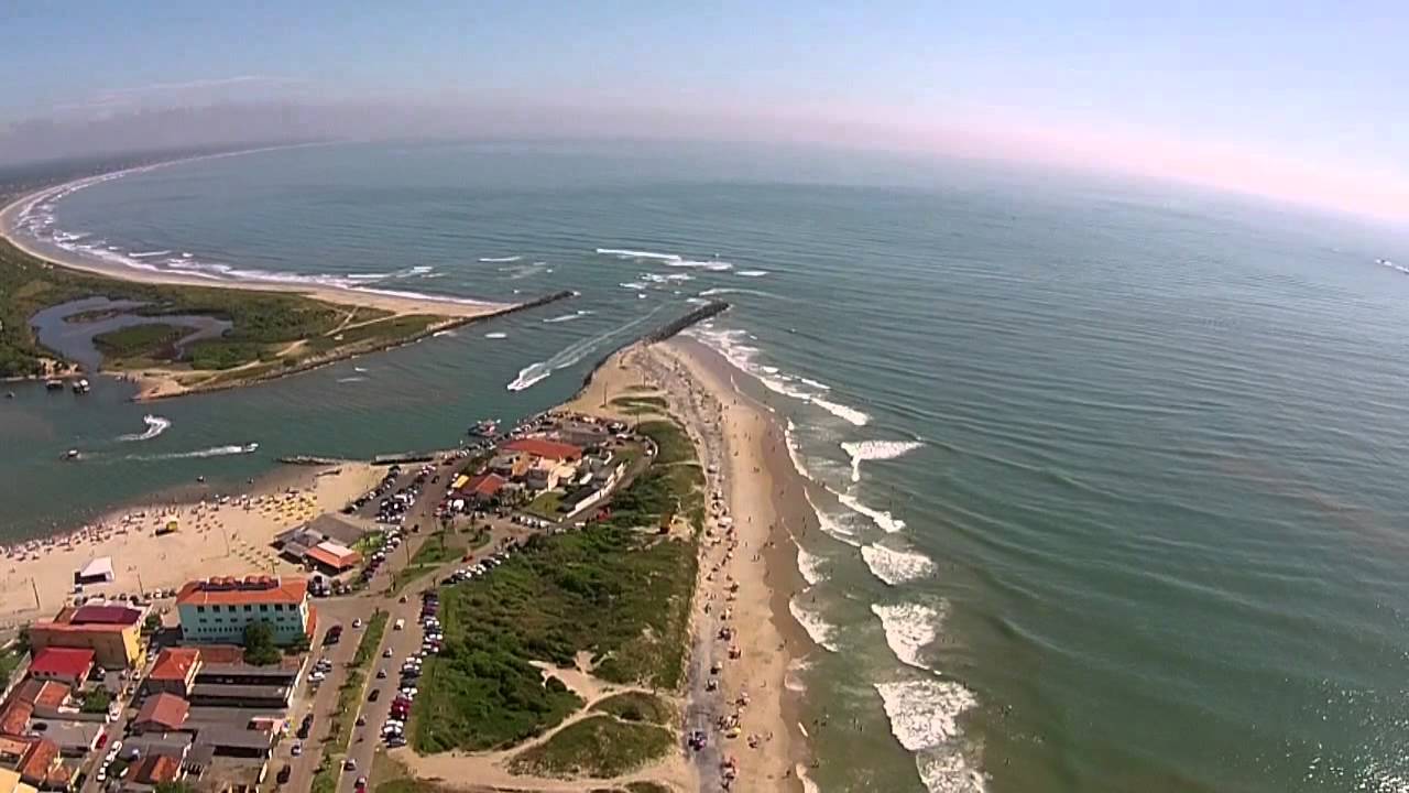 Balneário Barra do Sul Santa Catarina fonte: a0.muscache.com Fonte: a0.muscache.com