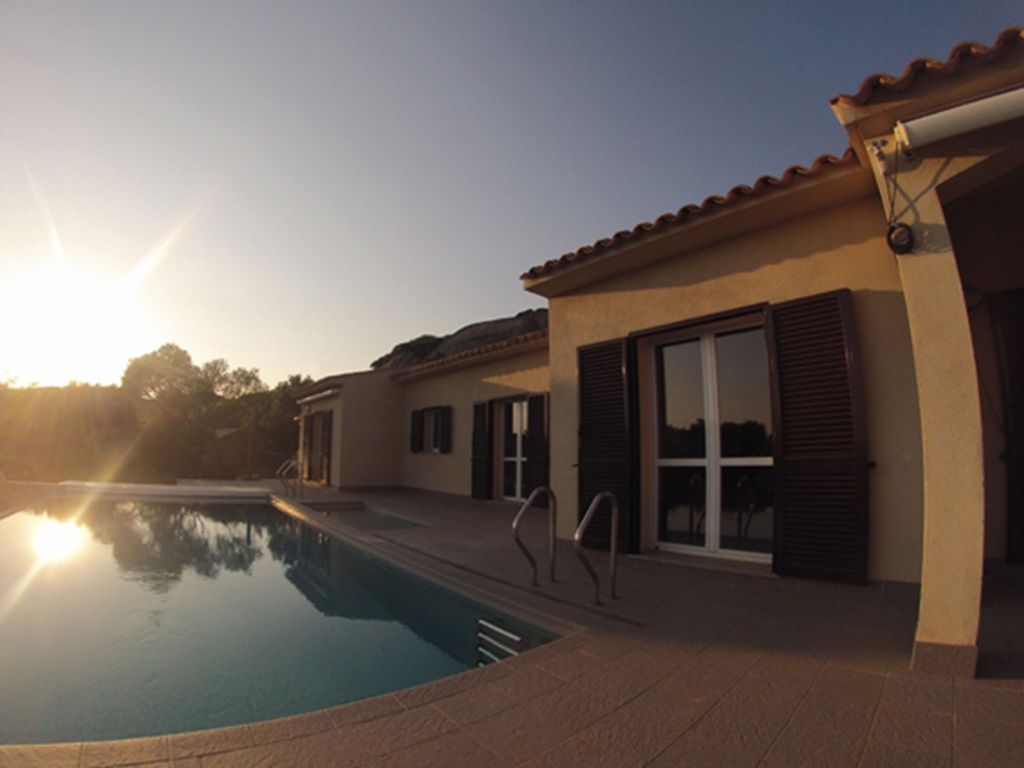 Bouganiville Apartment in Villa with swimmingpool