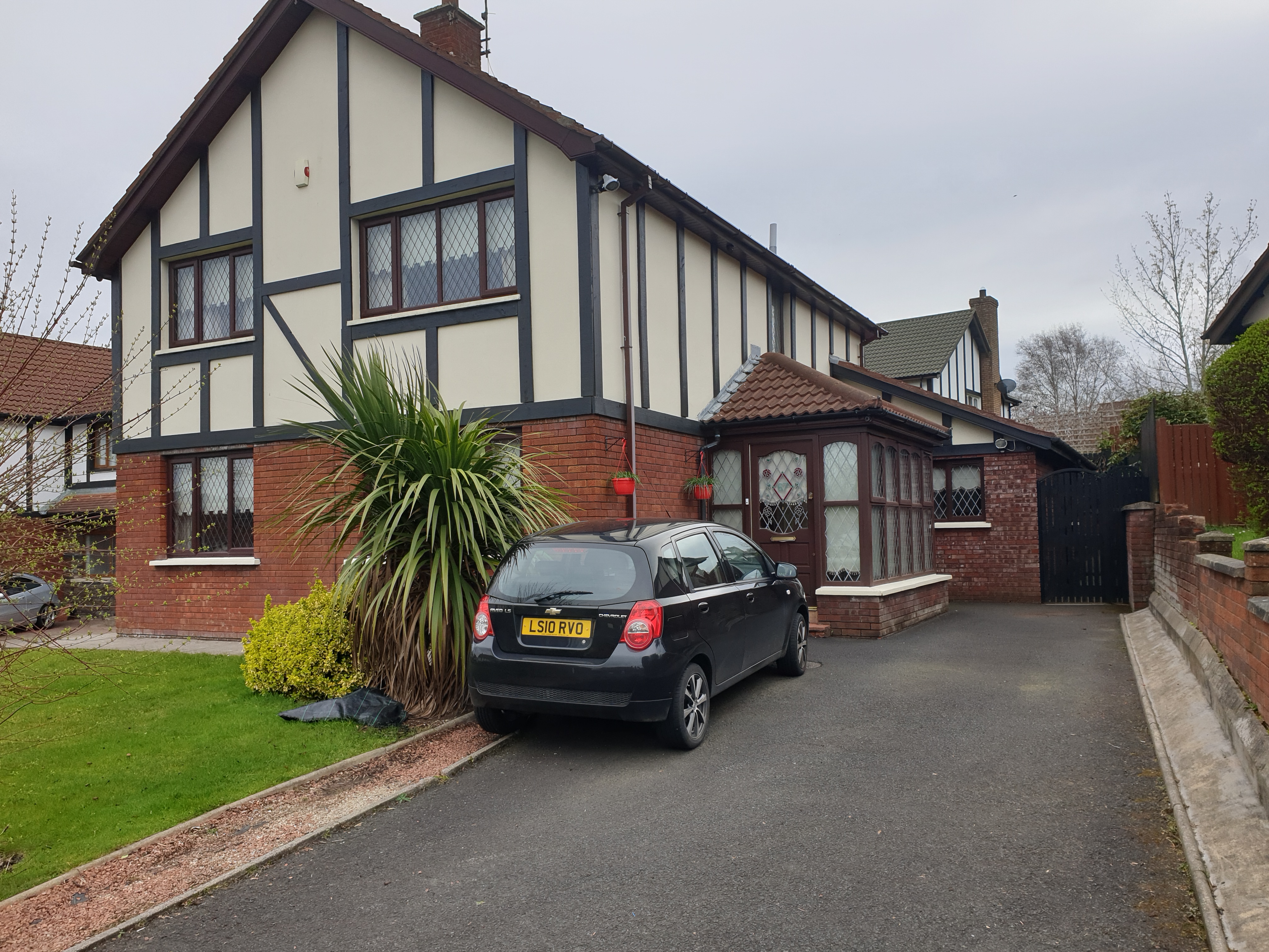 Derry City 1 -Private Apt (Bed,Kitchen,LivingRoom)