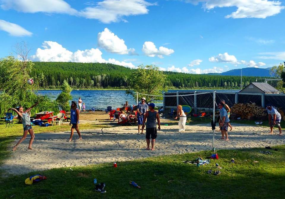 Stay Jim Smith Lake Cranbrook, B.C. Guest suites for Rent in