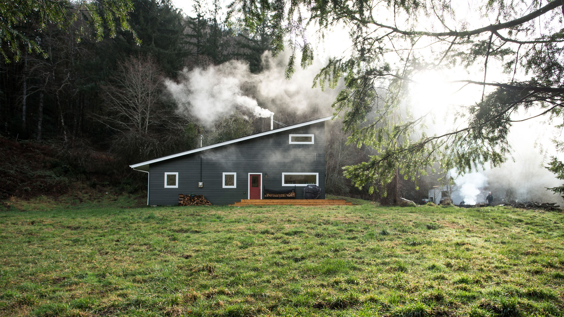 NEW Serene Retreat on the Nehalem River Cabins for Rent in Seaside