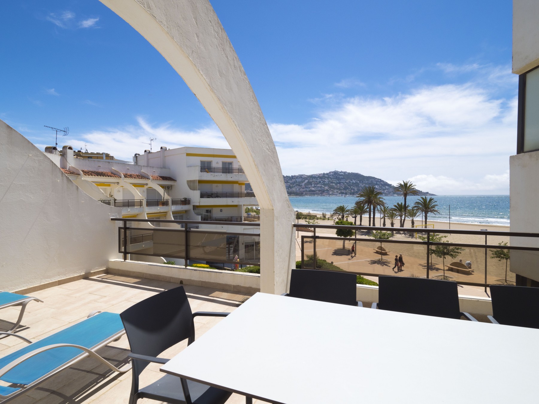 132 Oasis B7 InmoSantos Location Appartement Roses