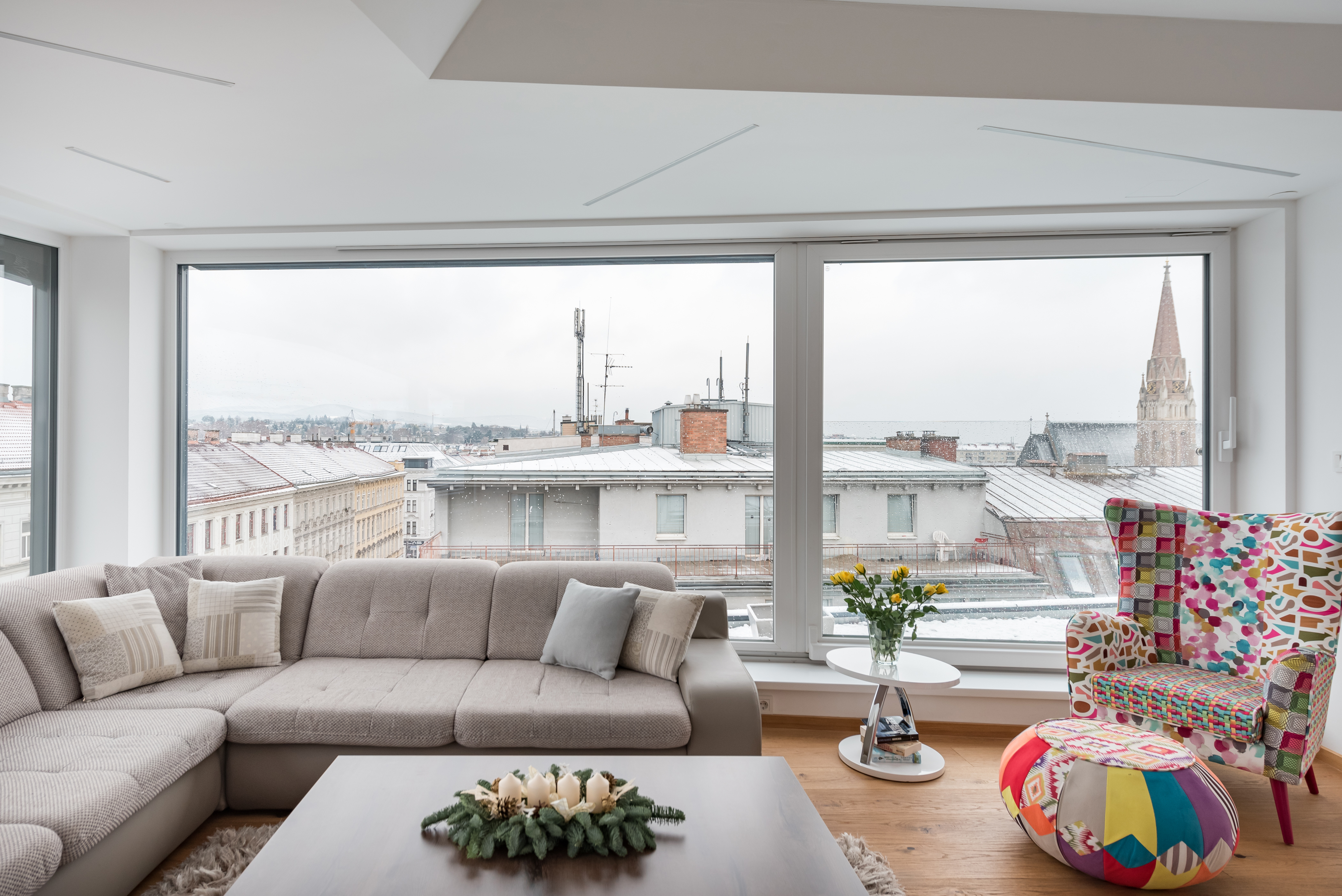 Wattgasse Penthouse with Panoramic Skyline 12