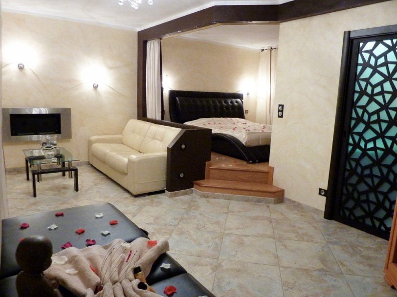 St Florent, jacuzzi et sauna privé