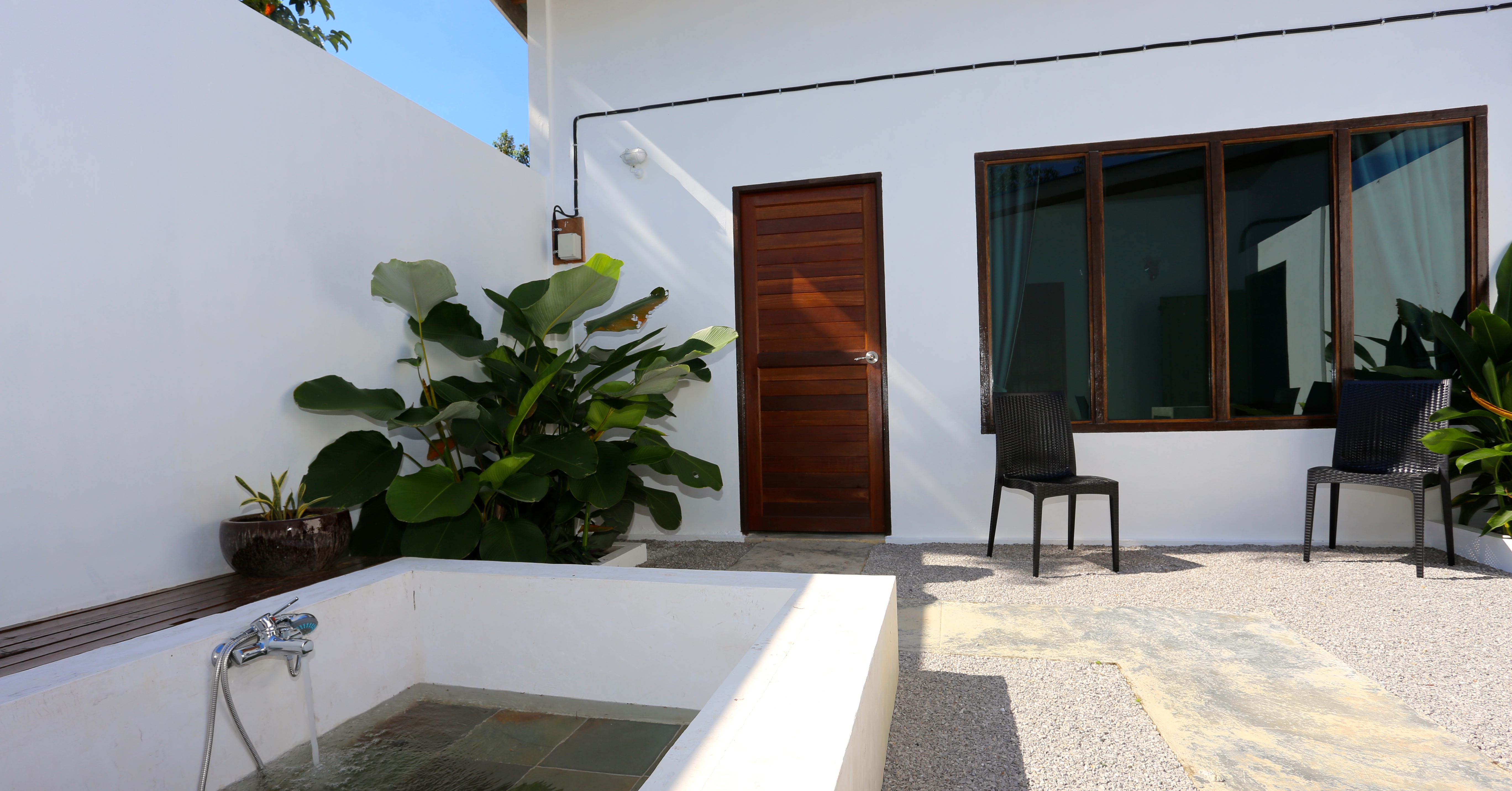 Rafflesia Resort 8 Siar Beach Lundu Twin Beds Resorts For Rent In Lundu Sarawak Malaysia