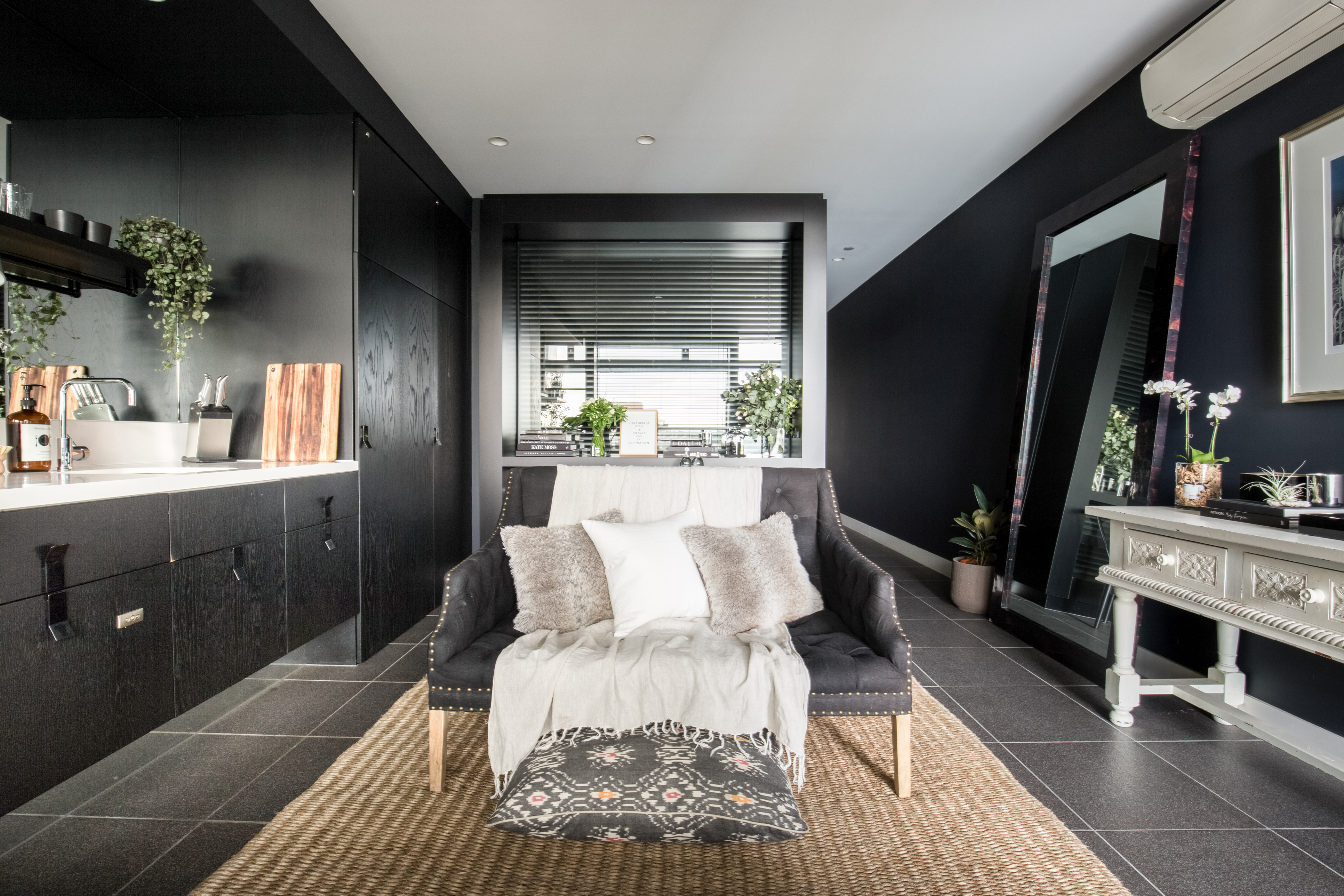 Unique, Intimately Styled South Yarra Sanctuary