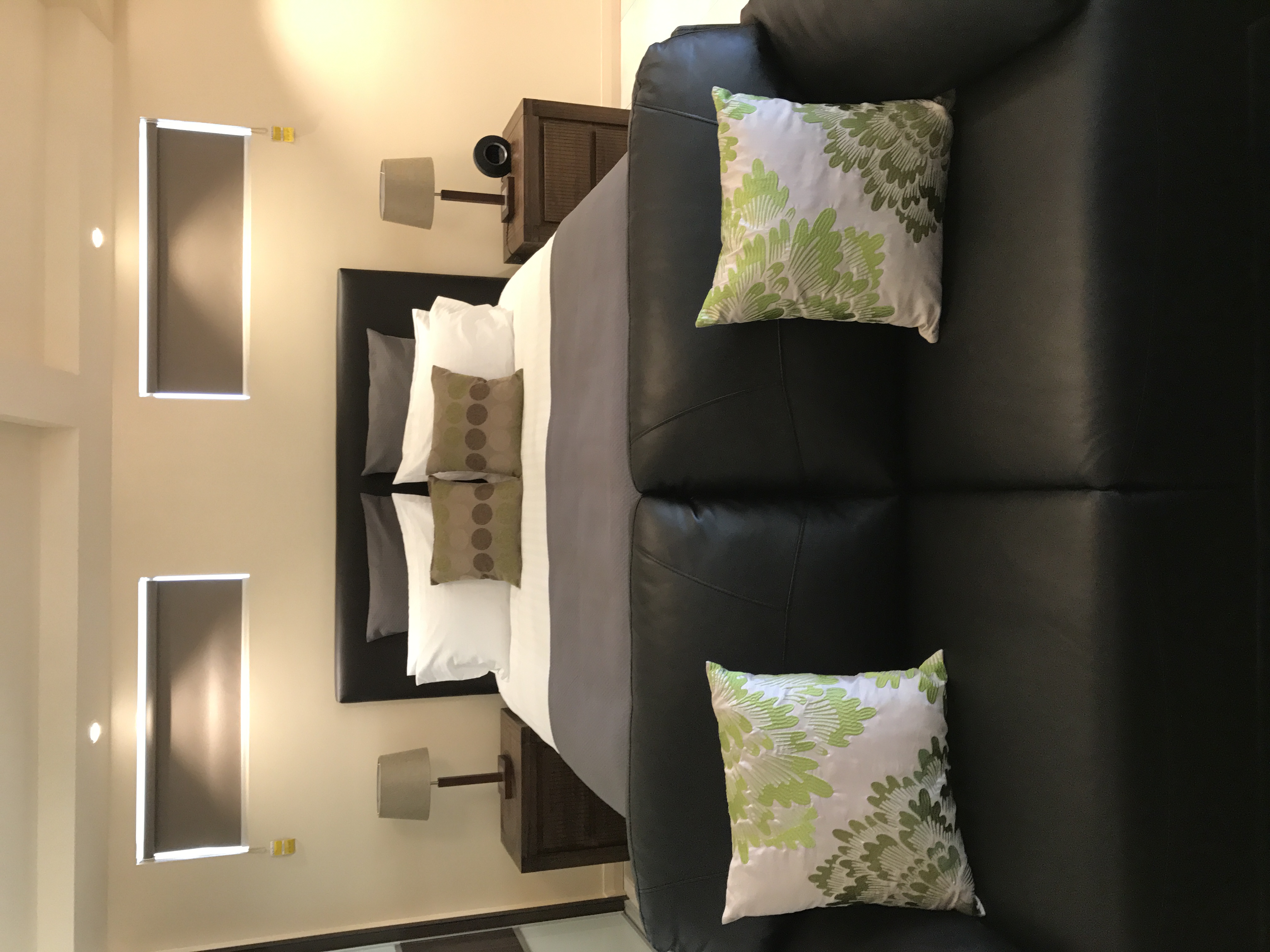 Harvest Retreat Luxe Accommodation With Views Bed And