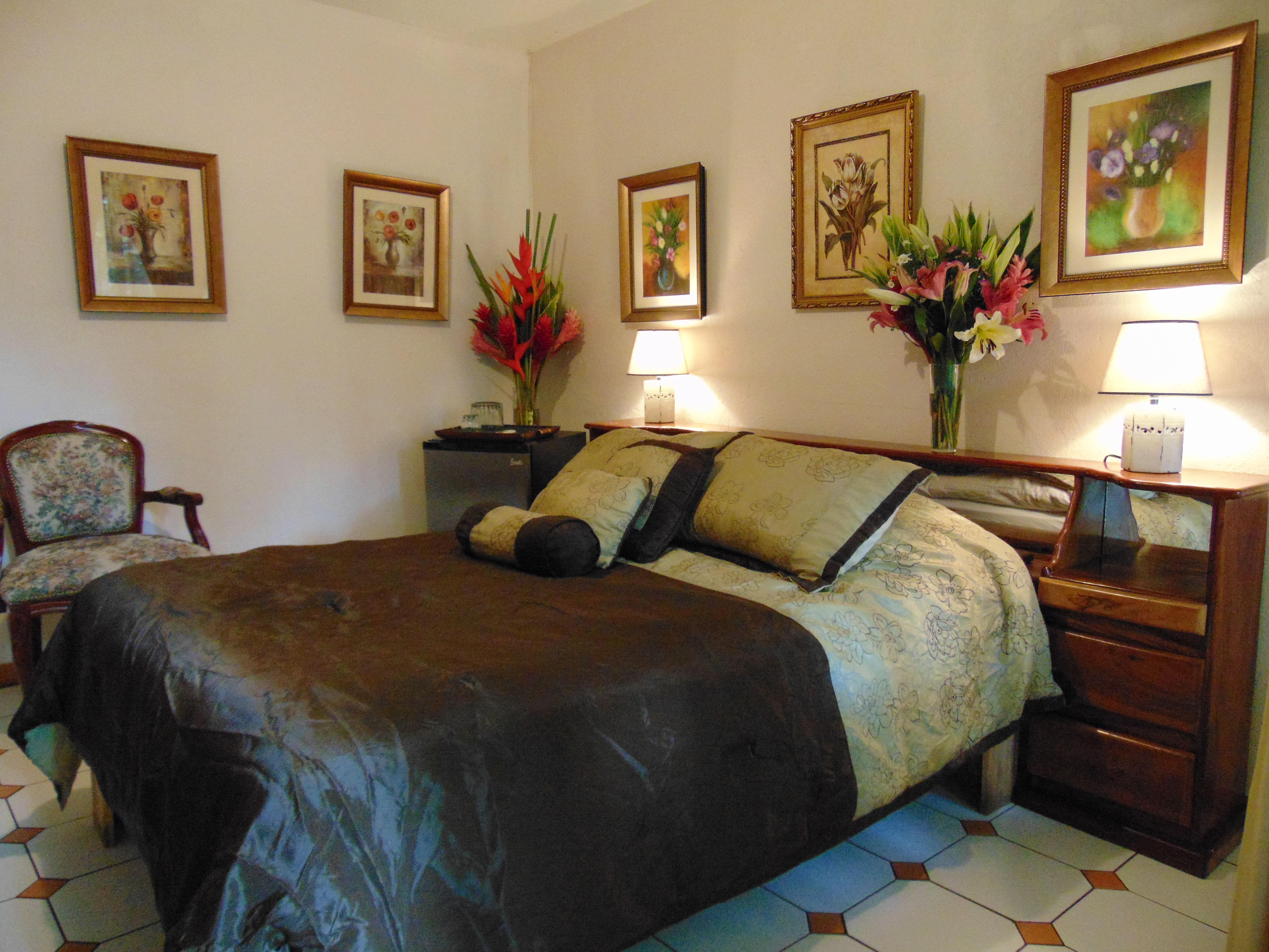 CasaLima B&B ExecutiveRoom#15 (With FreeBreakfast)