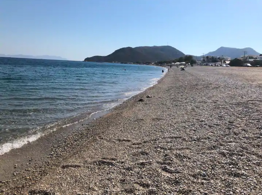Palamutbükü Mertur sitesinde denize sıfır villa Datça şehrinde