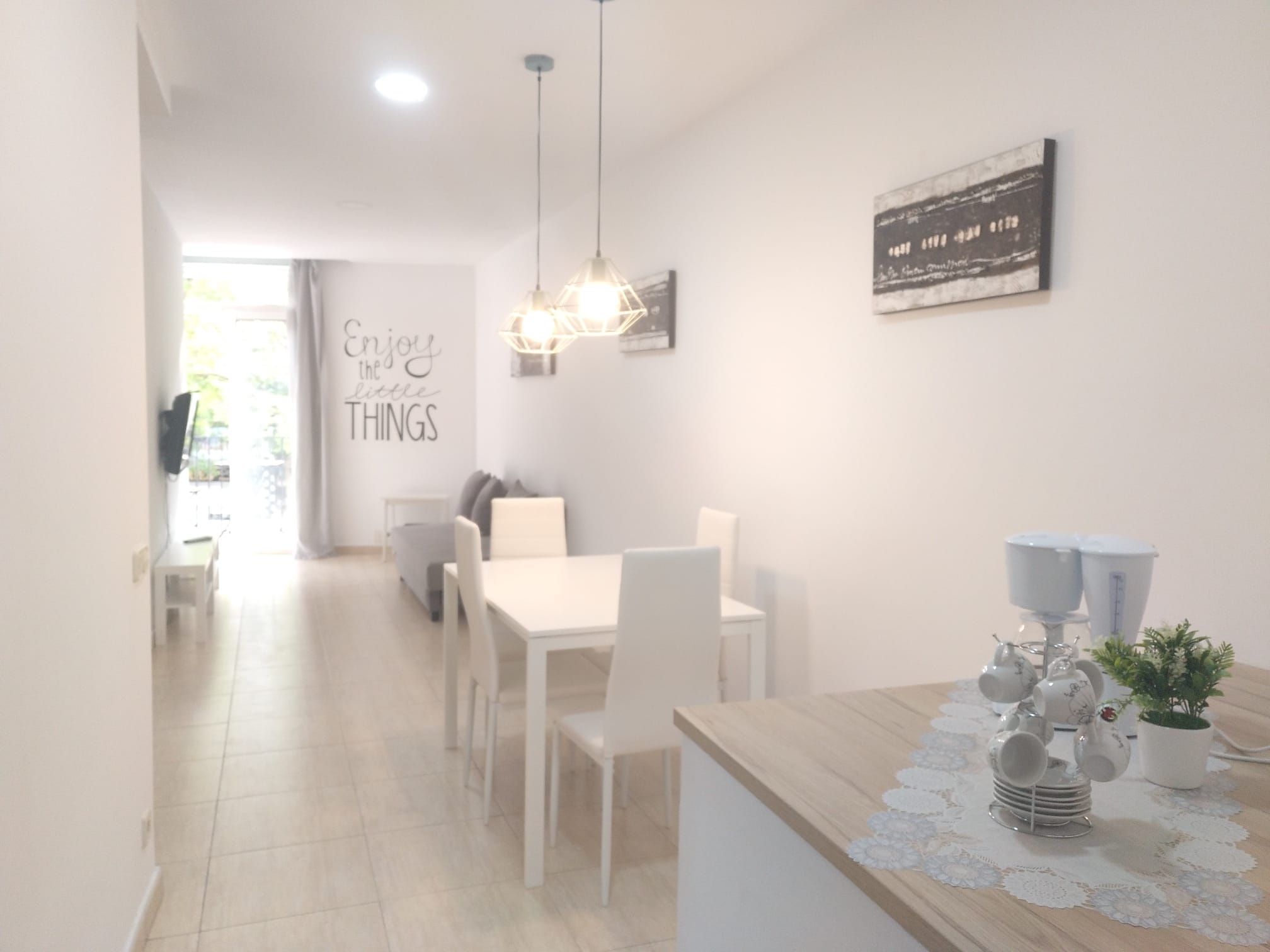 Best apartment in Plaza España with free parquing.