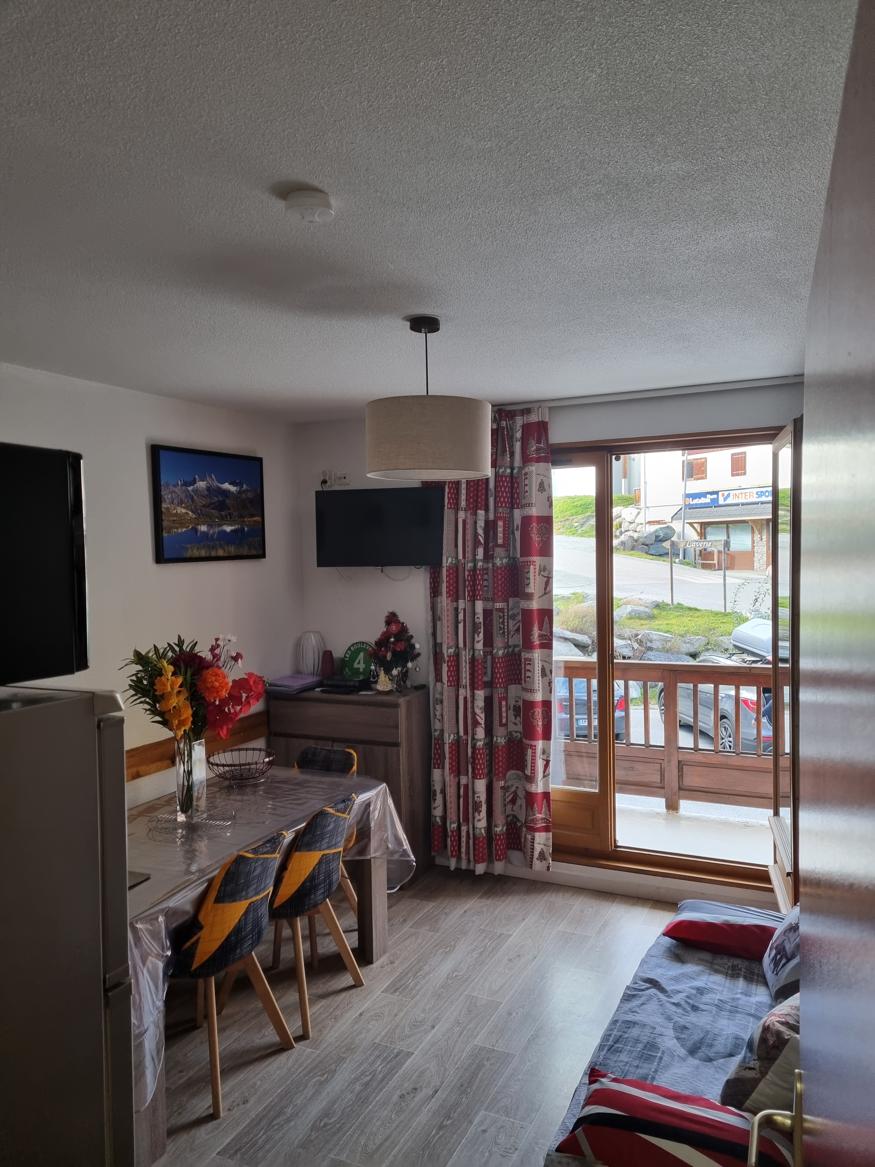 At the foot of the slopes, apt of 6 people on the 1st floor