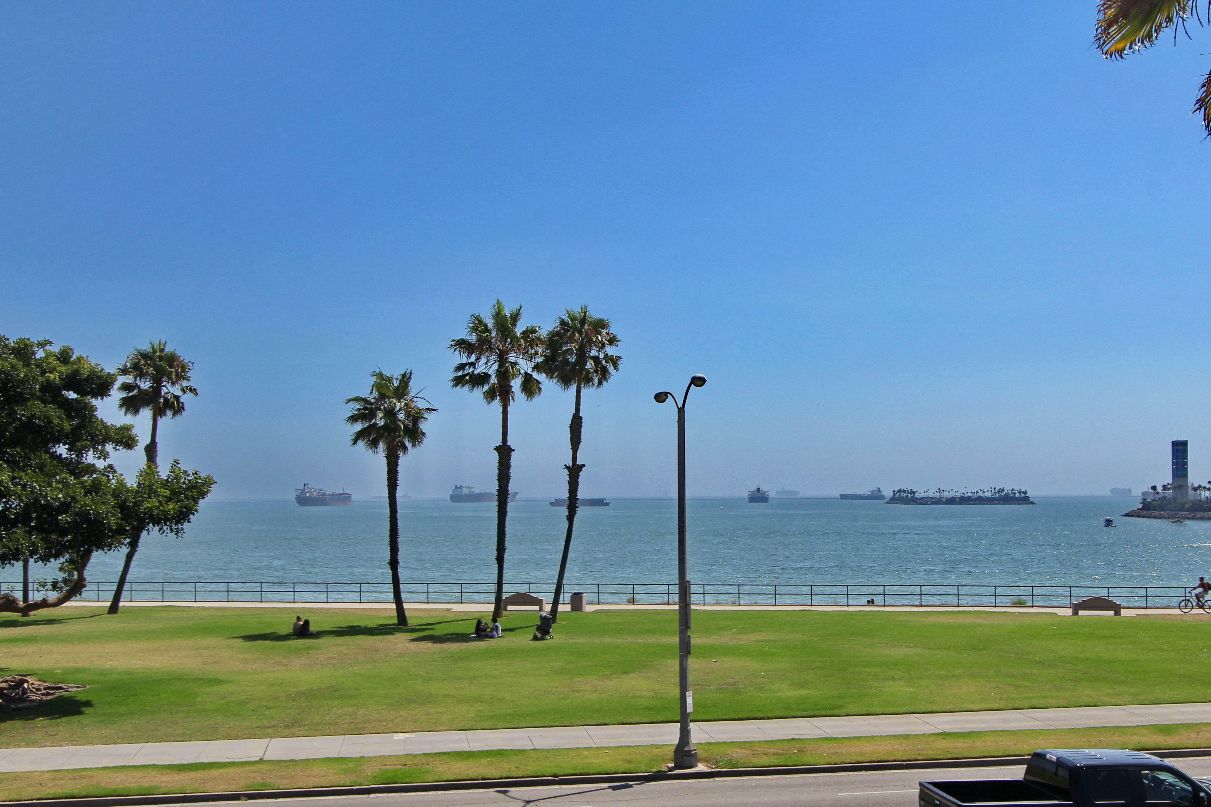 Bluff Park Villa with Ocean Views Villas for Rent in Long Beach