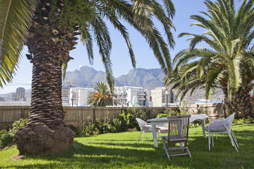 Charming house & beautiful garden in Ward 77, Cape Town
