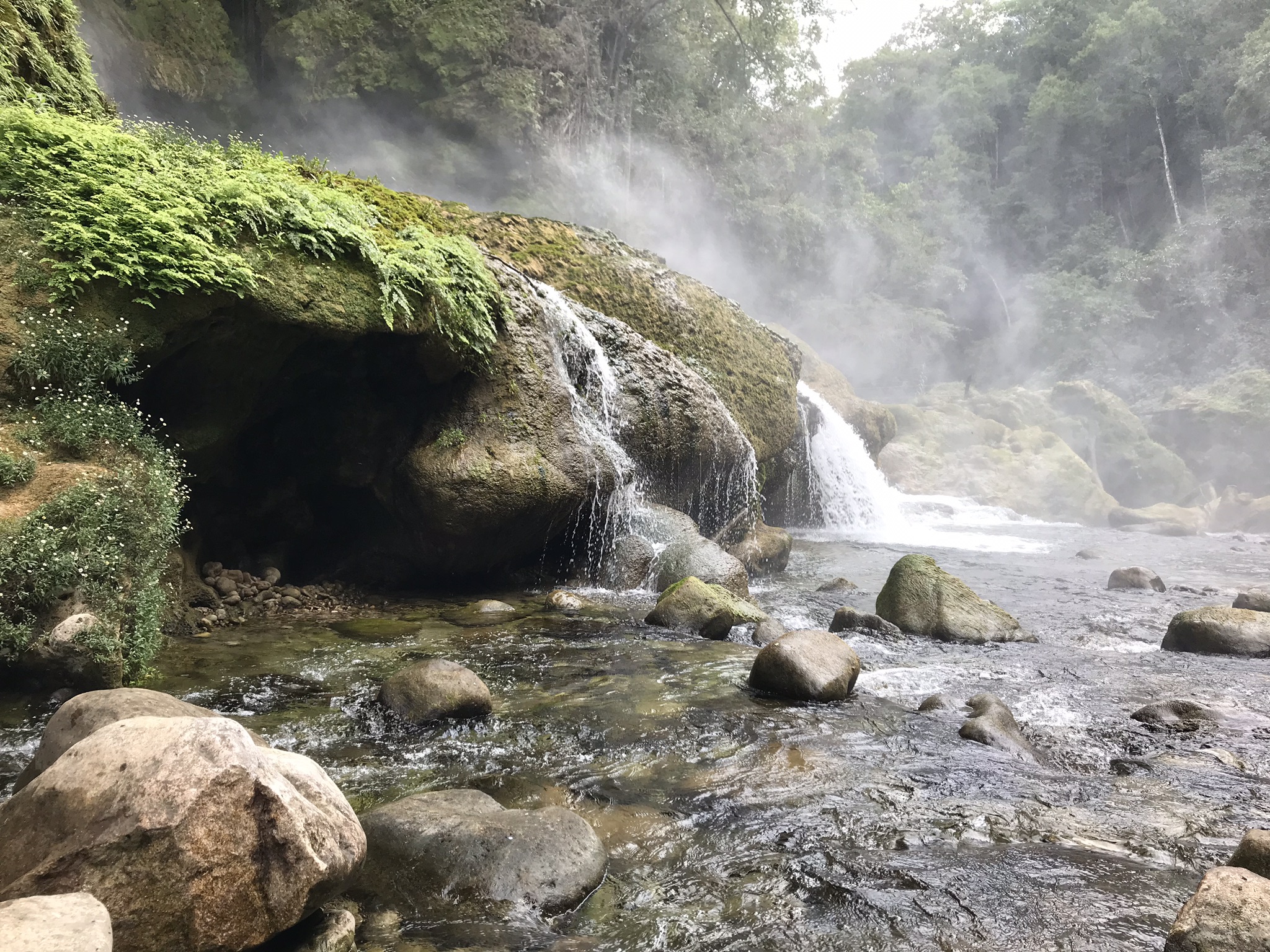 Cascada El Aguacate.