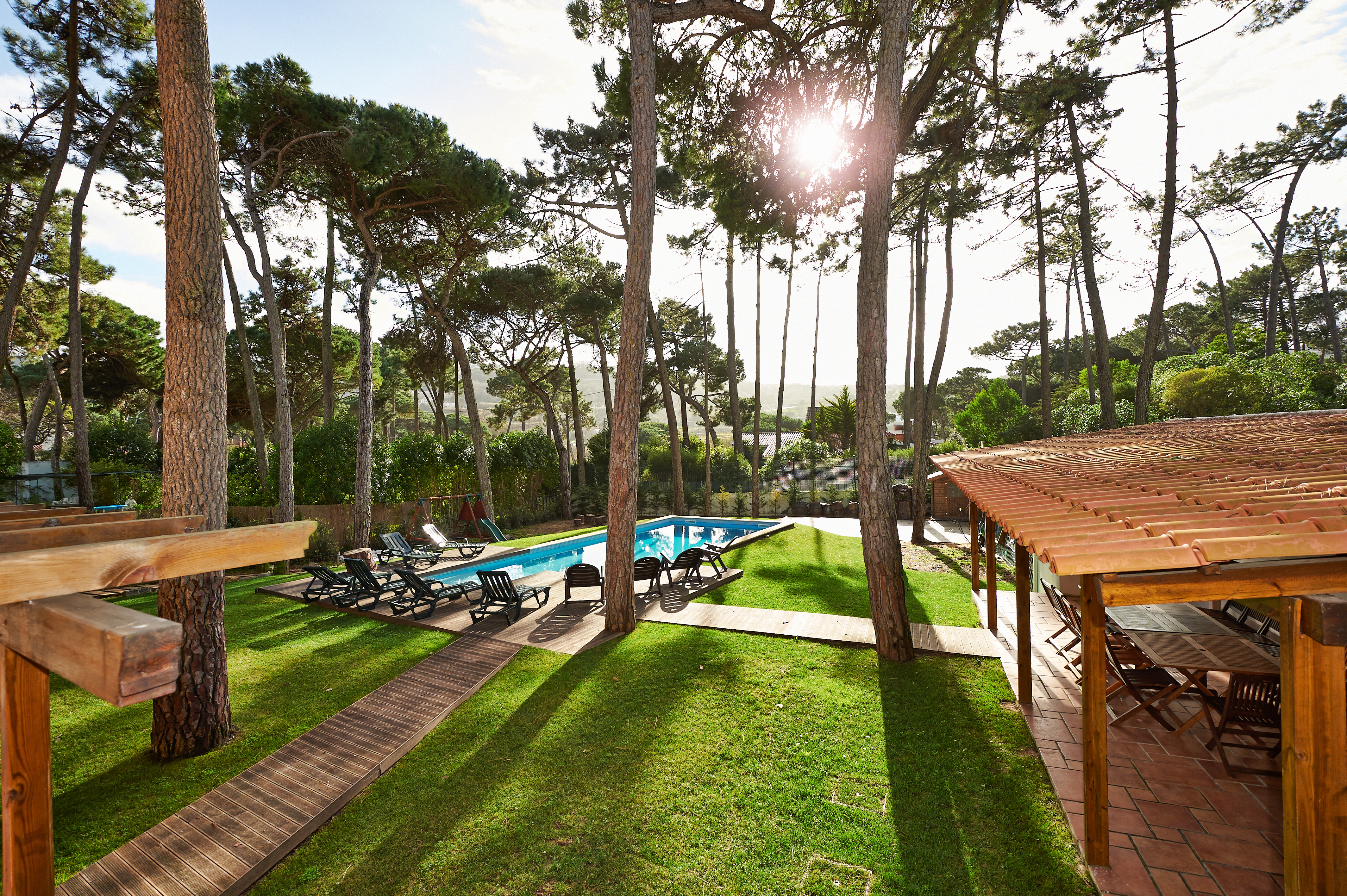 Yellow House-Relax for big families in Colares, Lisbon
