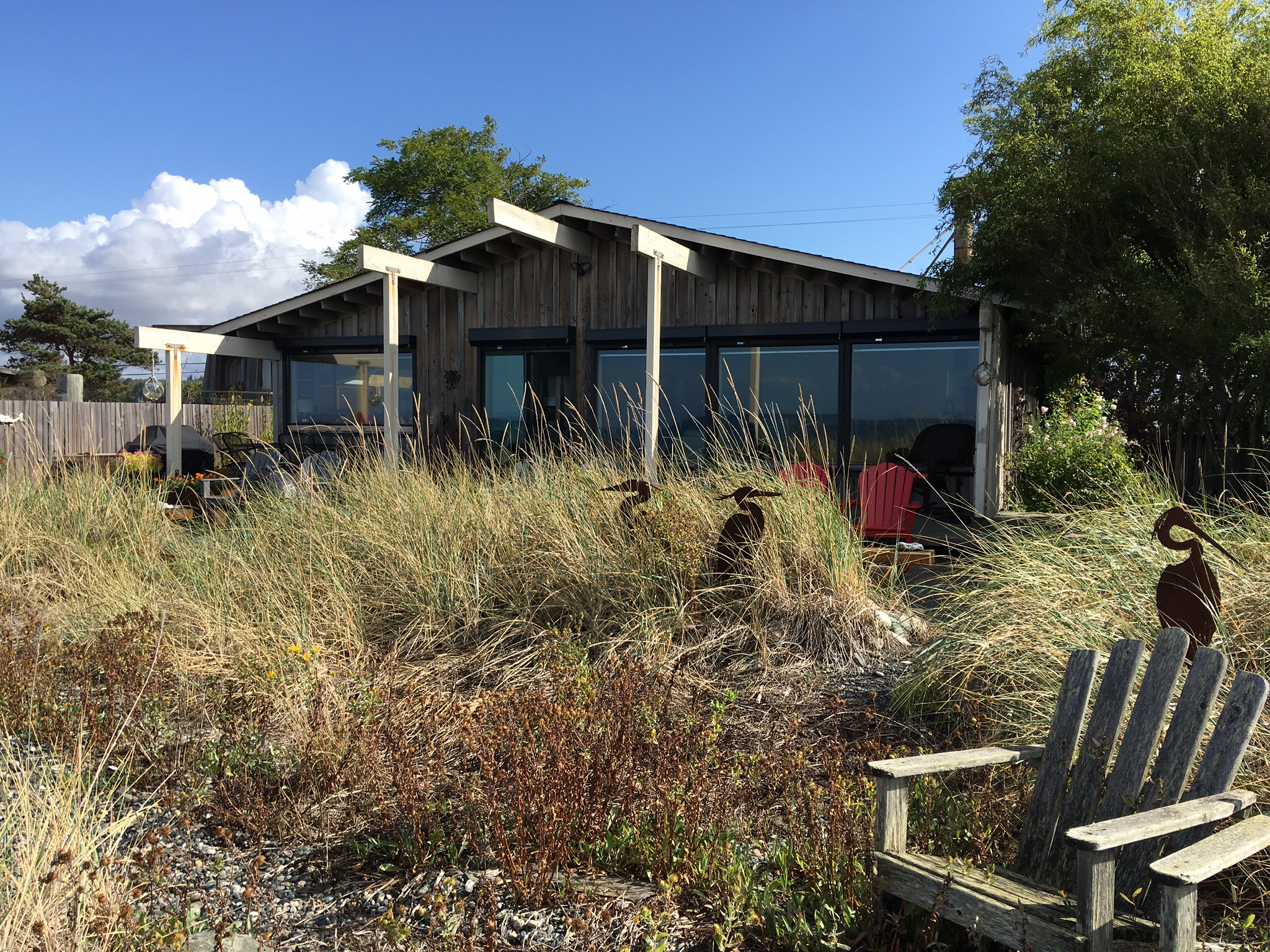 Oceanfront Getaway, Spectacular Views, Wifi -RELAX