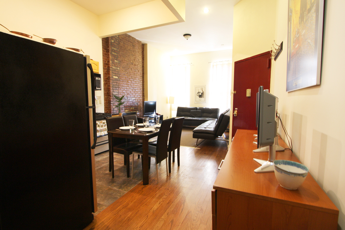 FABULOUS & LARGE 2 BEDROOM IN NYC! in Harlem, New York City