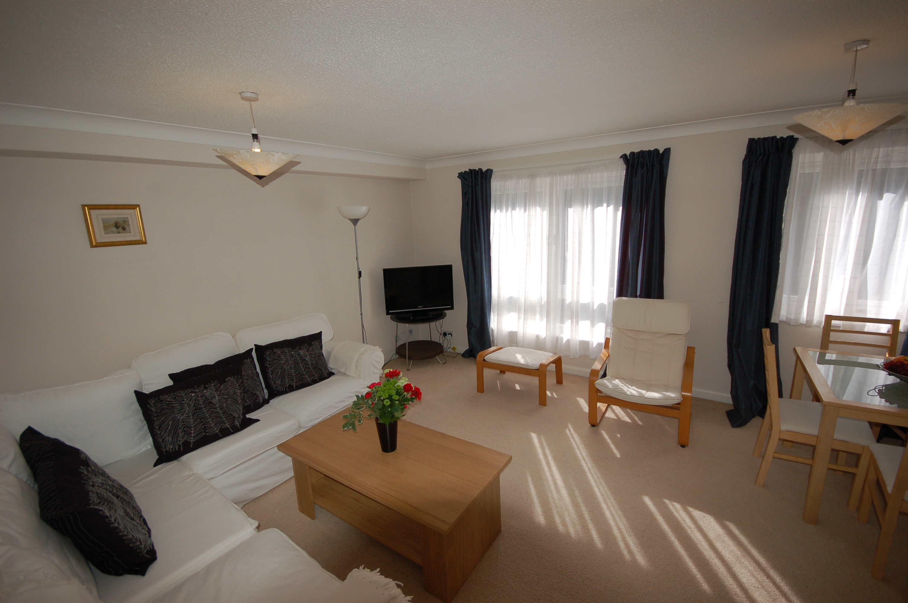 Super 2 bedroom 2 bathroom cityflat in Deans Village, Edinburgh