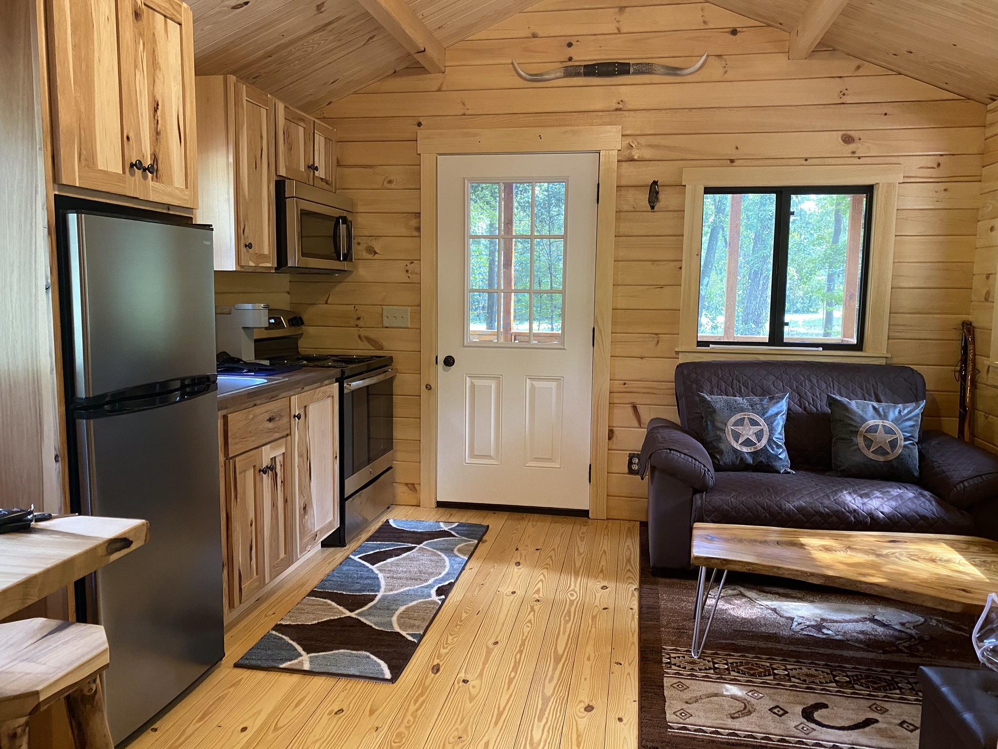 Log Cabin Hideaway In Spring Country WiFi TV Cabins for Rent in