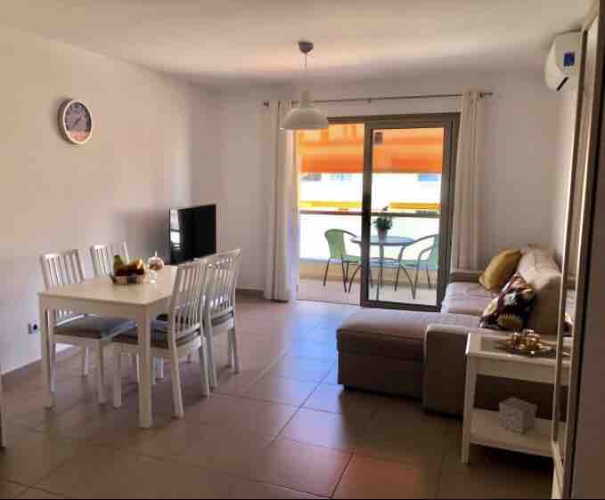 Bright, comfortable and centrally-located apartment, Alcalá