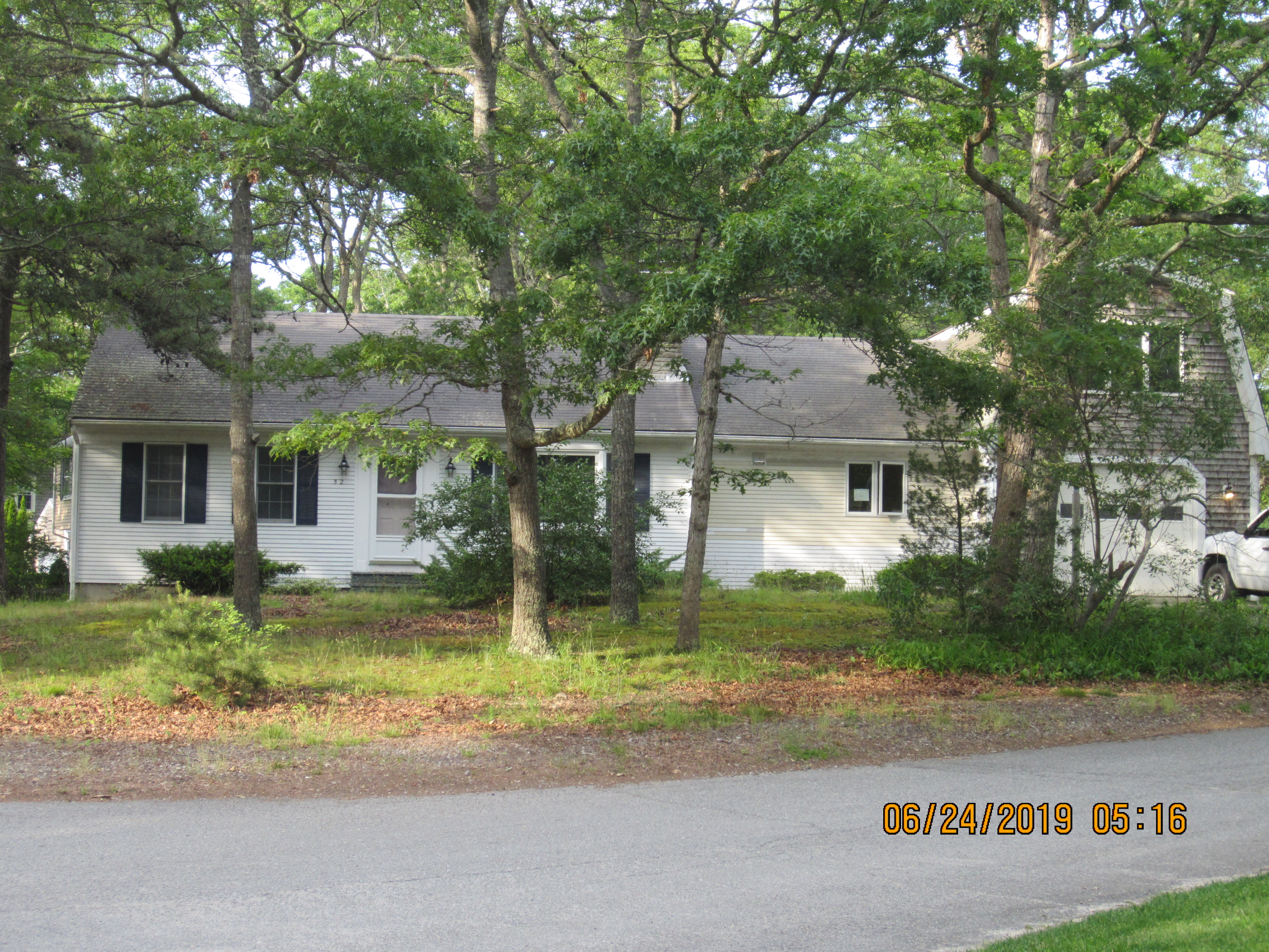 Renovated 3 Bedroom Centerville Ranch, Fenced Yard