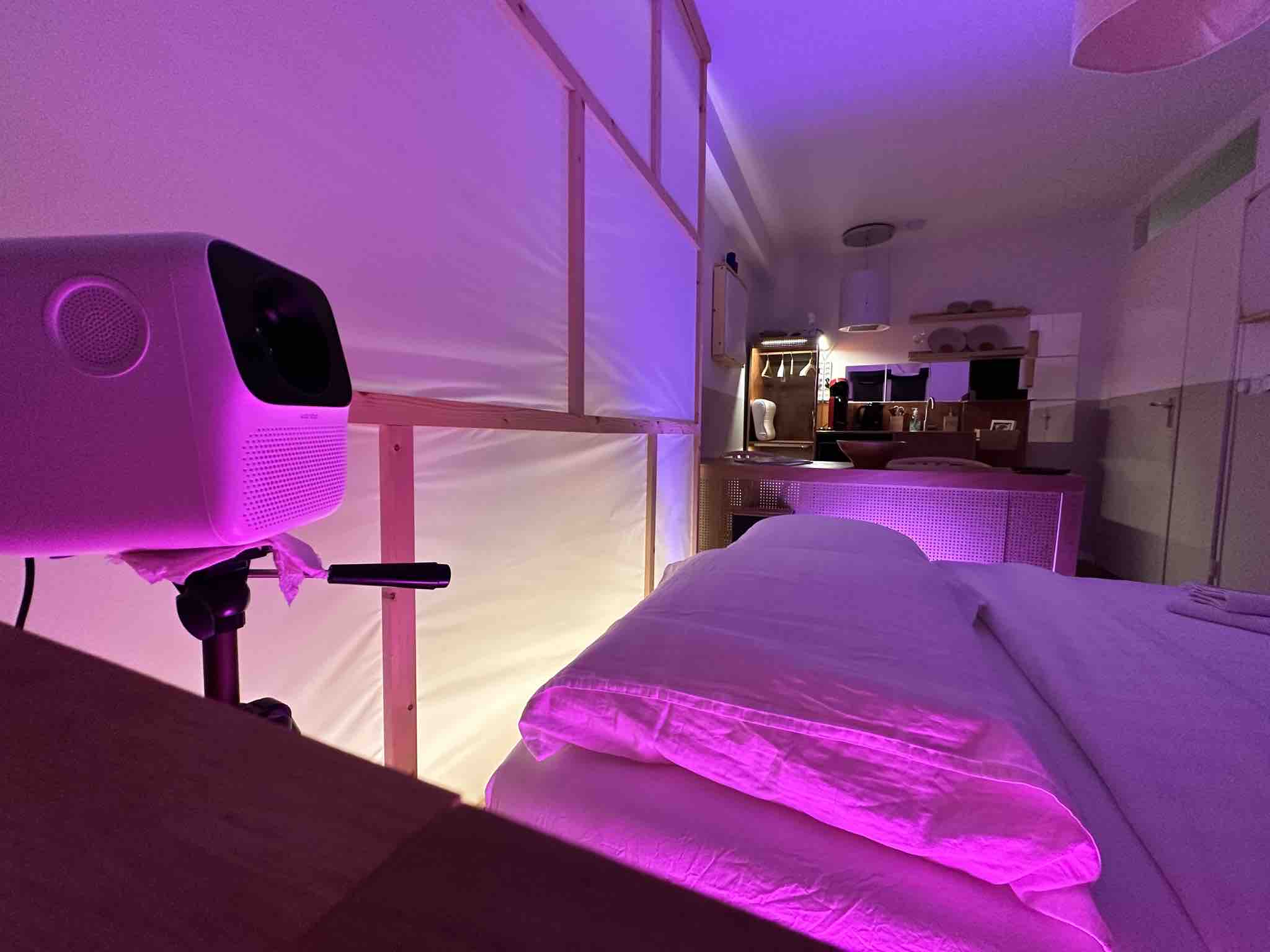 Luxurious Japandi  Room — Rotterdam stay