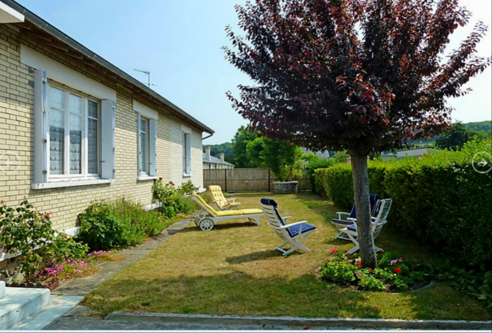 MAISON LA GARENNE, 370 m from the sea, sandy beach