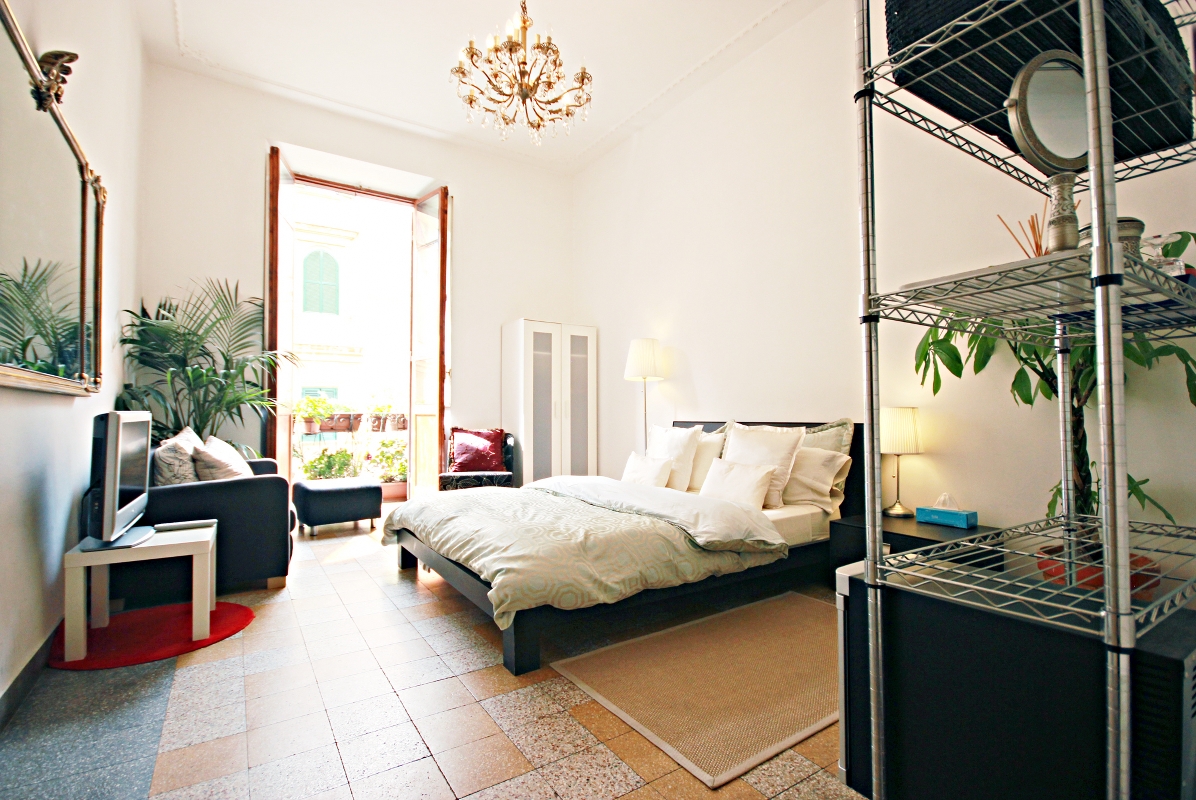 Vintage Suite w/ Private Bath by Esquiline Suites — real-estate in I Centro Storico, Rome