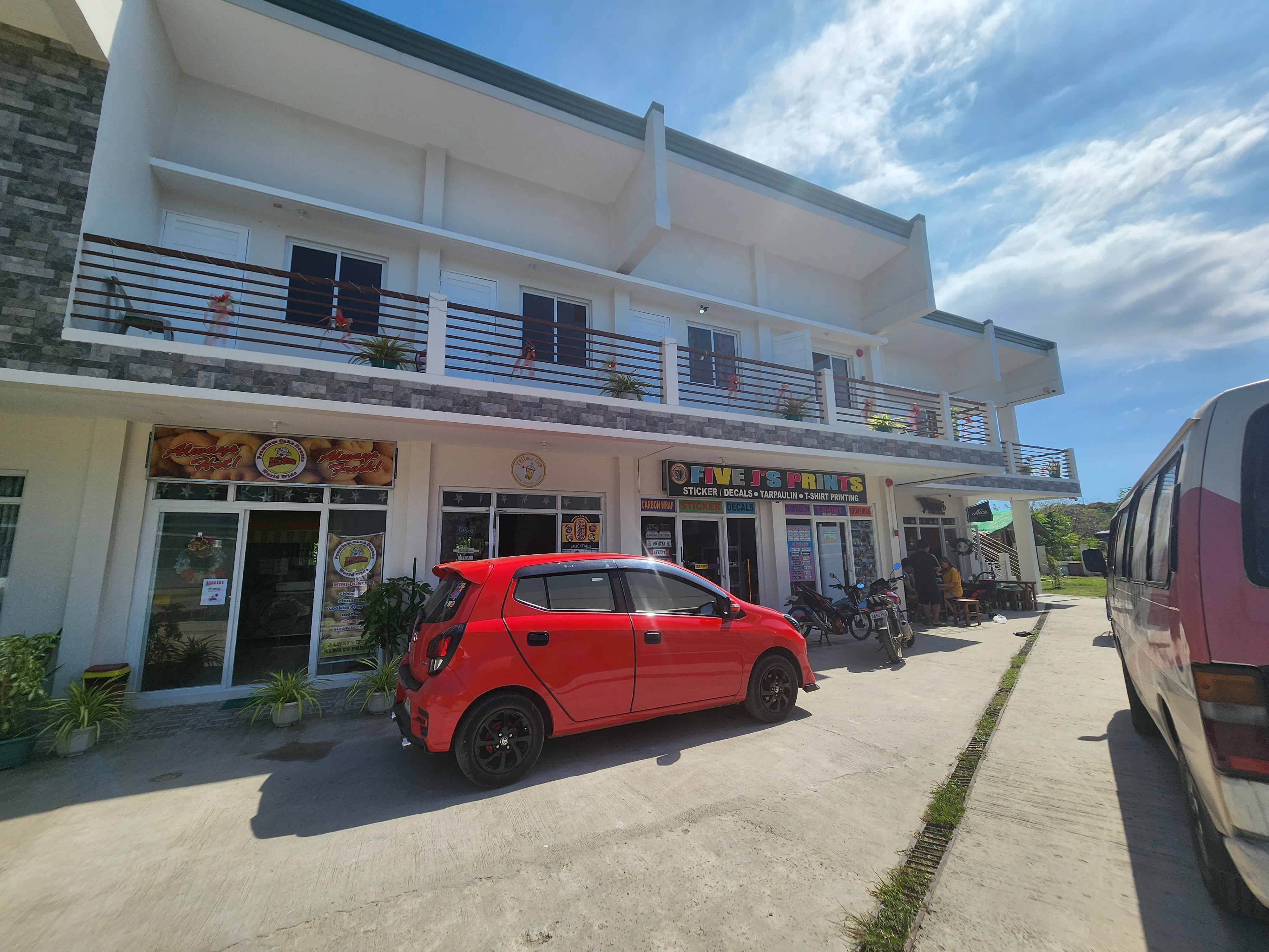 Minimum 10pax,BasePrice,5,480 only, Studio type 1