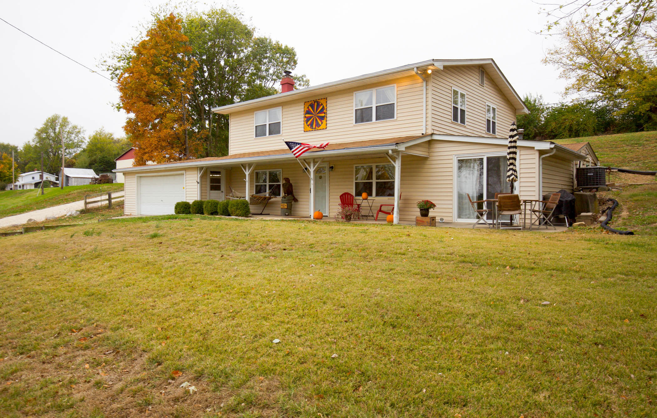 Golden Eagle Inn Houses for Rent in Golden Eagle, Illinois, United