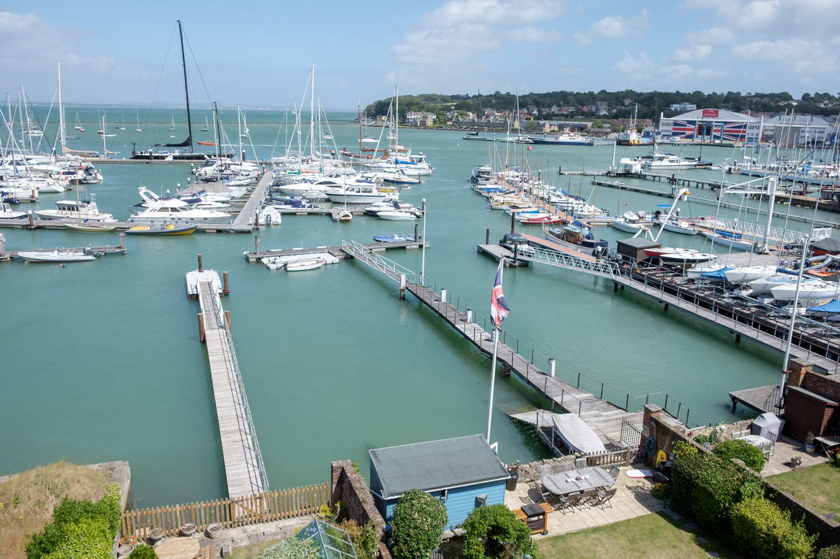 Cowes Isle of Wight Houses for Rent in Cowes, United Kingdom Airbnb